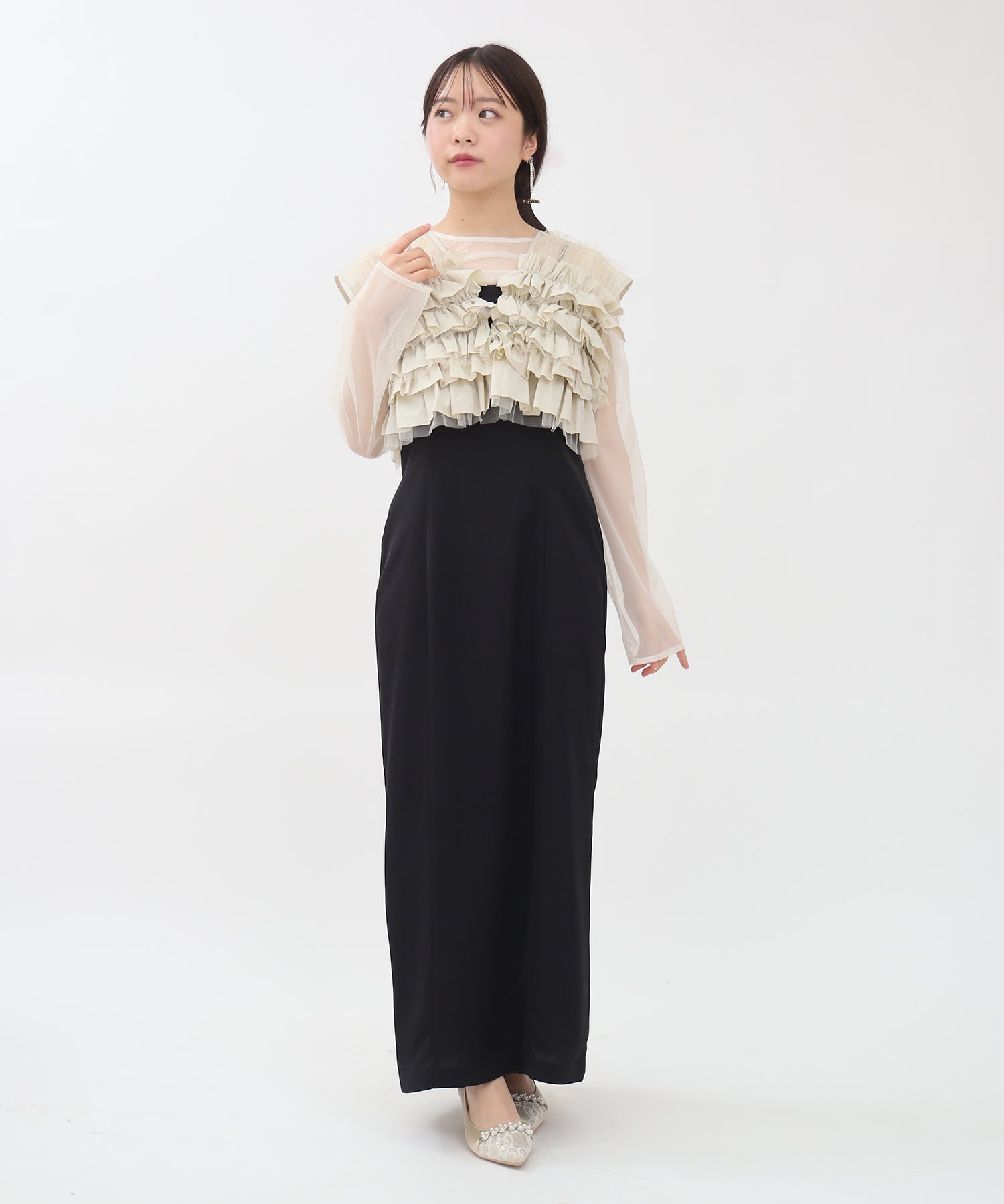 ベージュ　model：156　着用サイズ：M