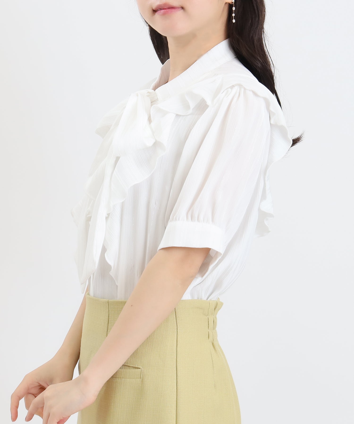 ホワイト　model：156　着用サイズ：M