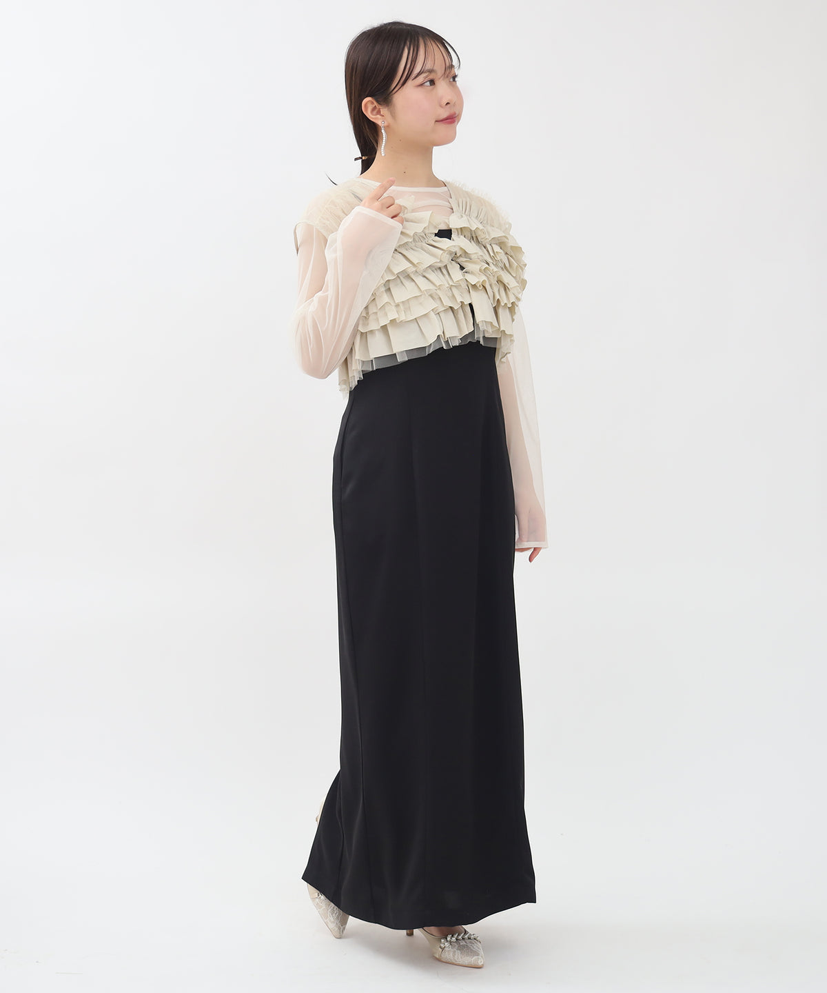 ベージュ　model：156　着用サイズ：M