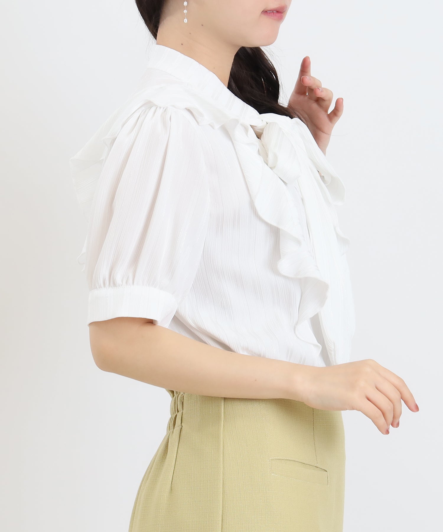 ホワイト　model：156　着用サイズ：M
