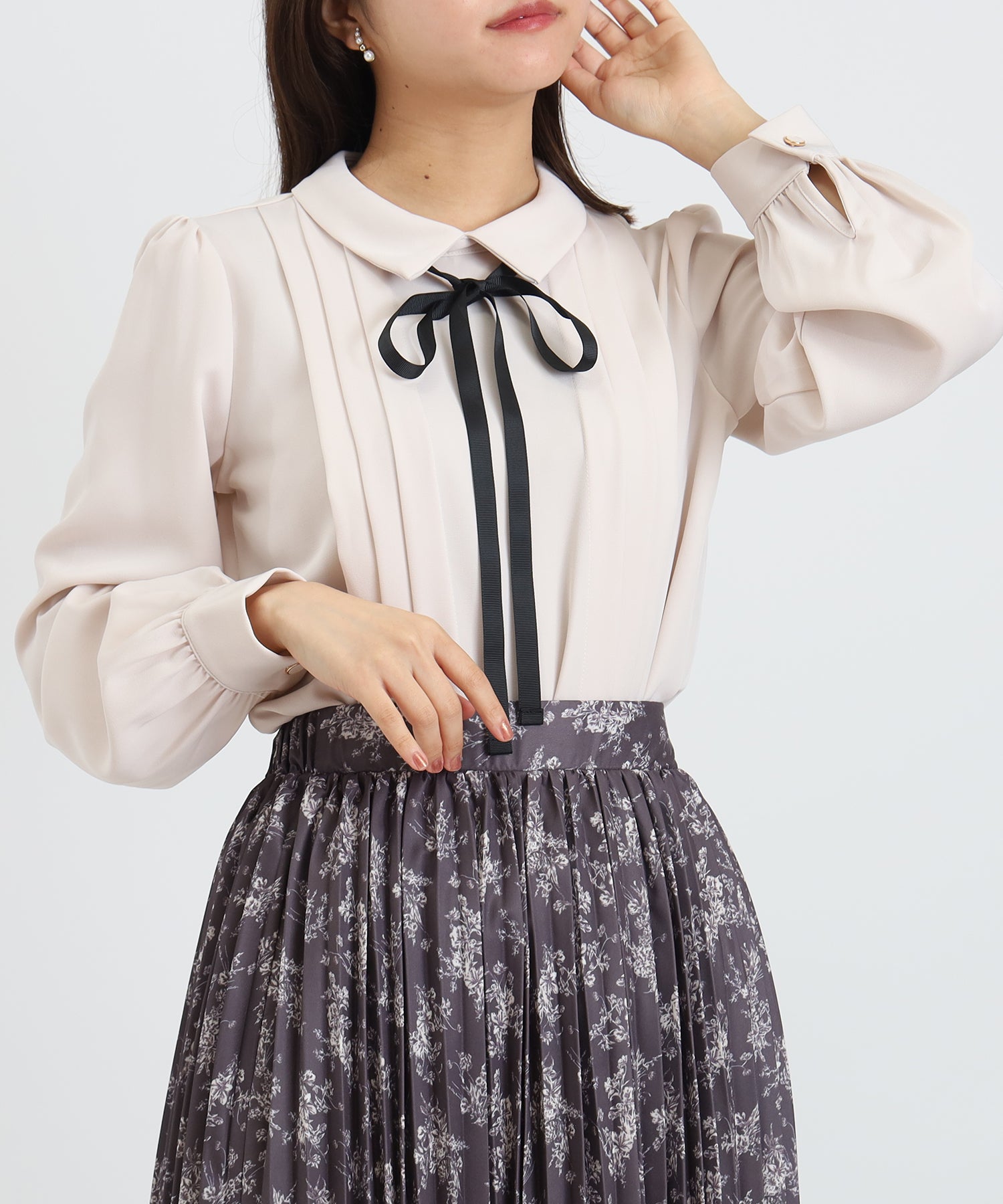 ピンクベージュ　model:156cm  着用サイズ：M