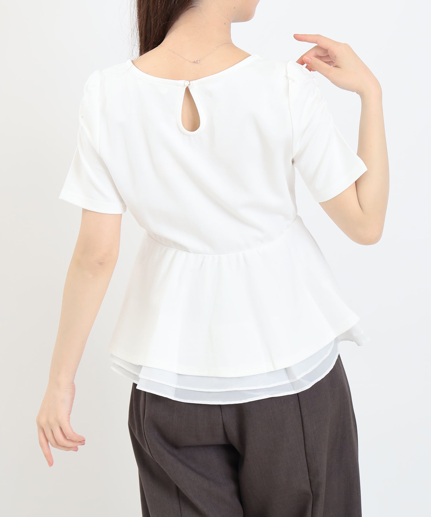 ホワイト　model：156　着用サイズ：M