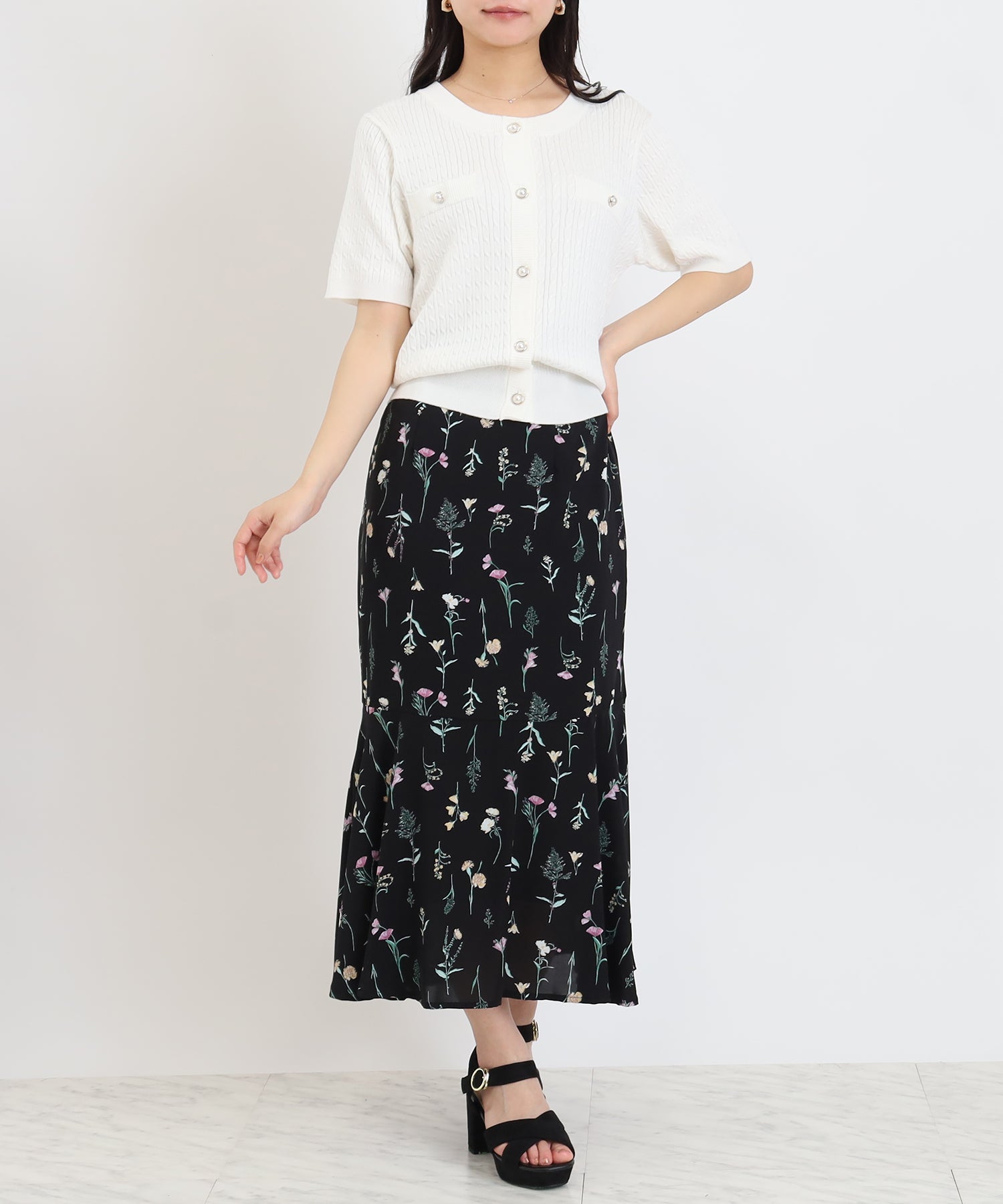 ホワイト　model:156cm  着用サイズ：M