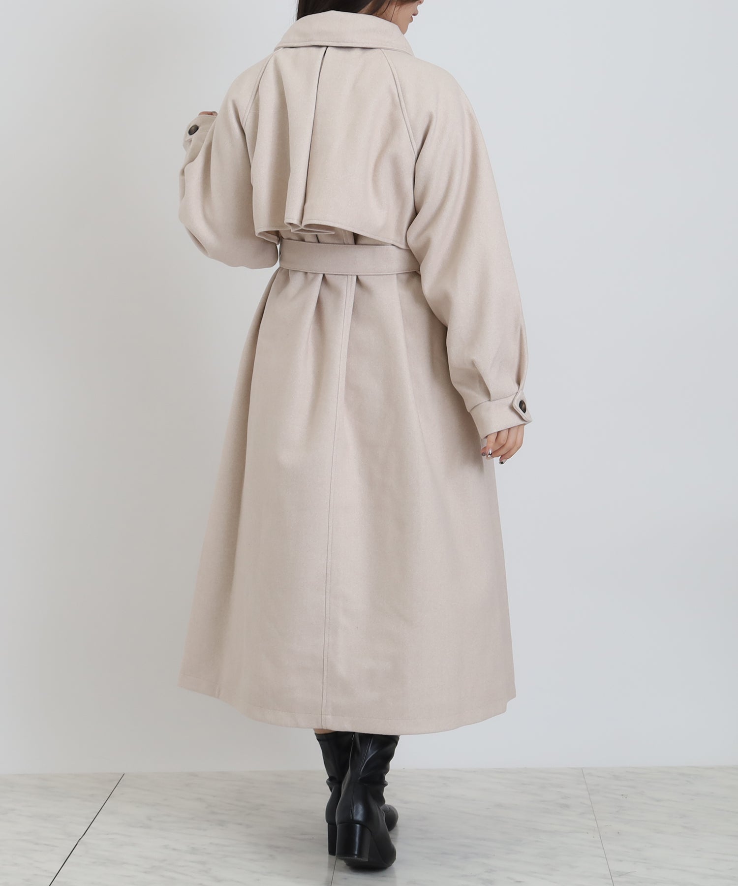 アイボリー　model：160　着用サイズ：M