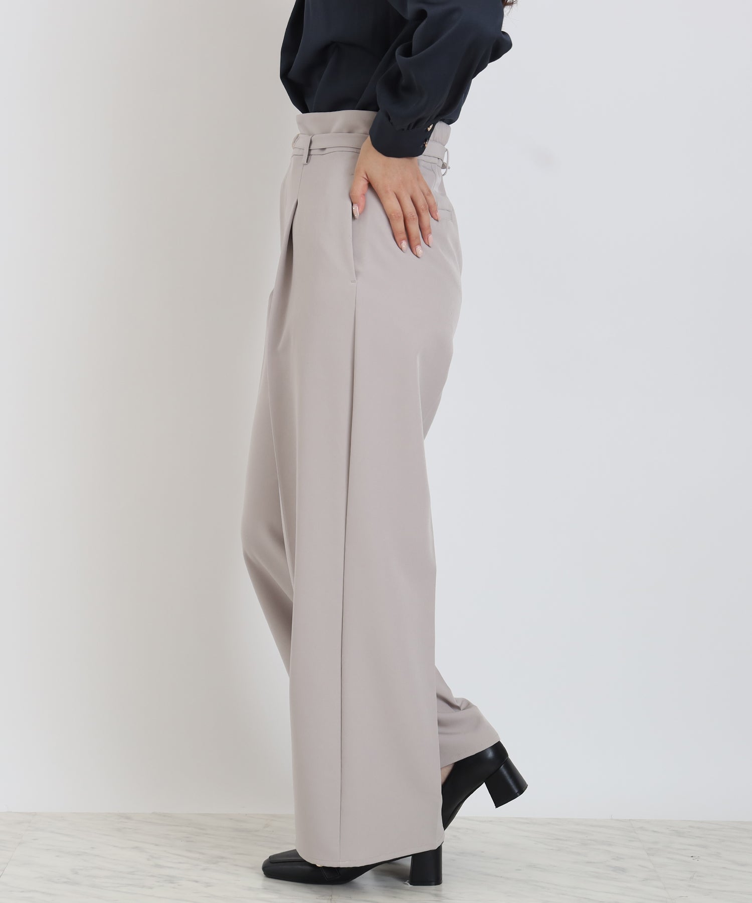 グレージュ　model:160cm  着用サイズ：M