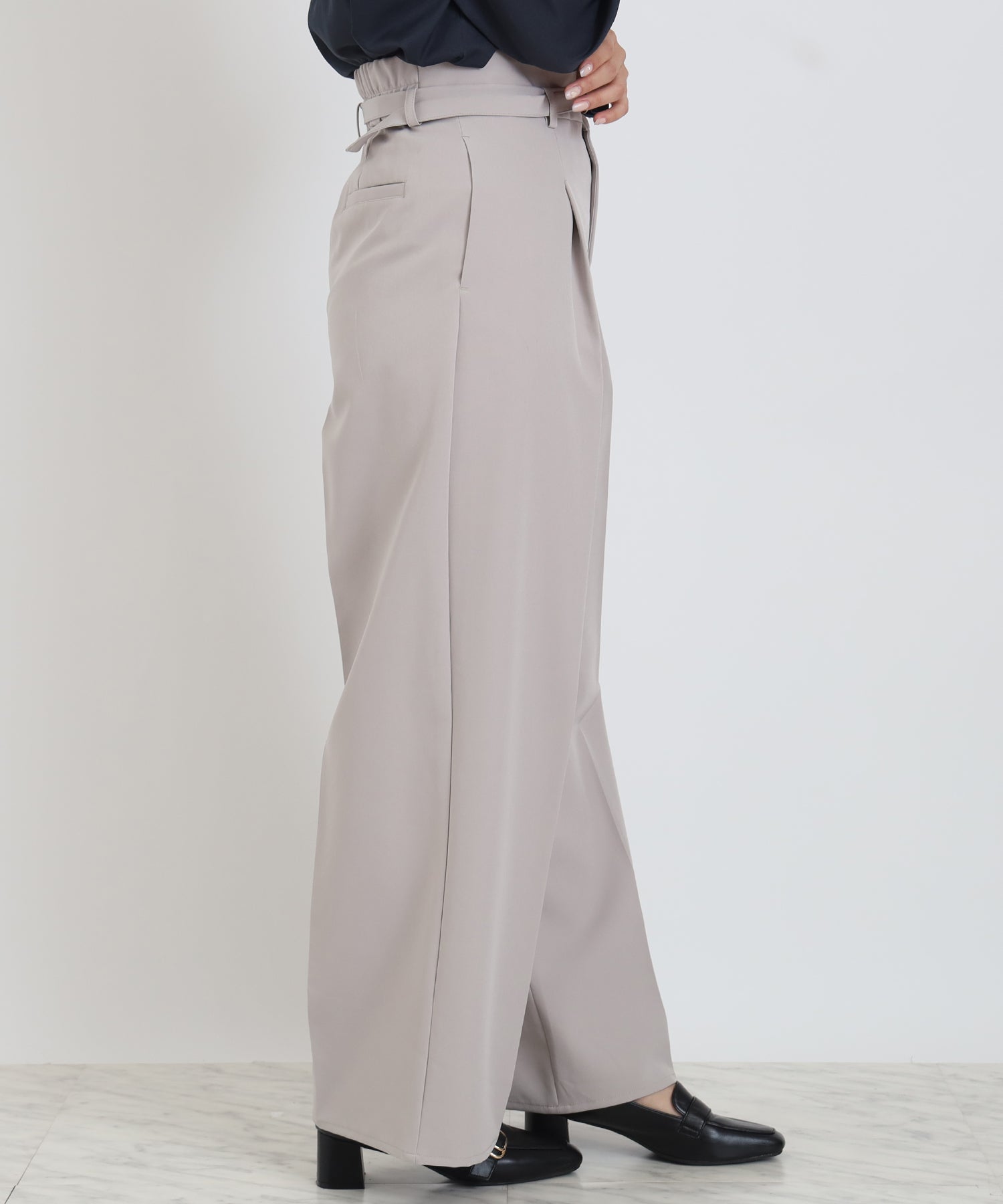 グレージュ　model:160cm  着用サイズ：M