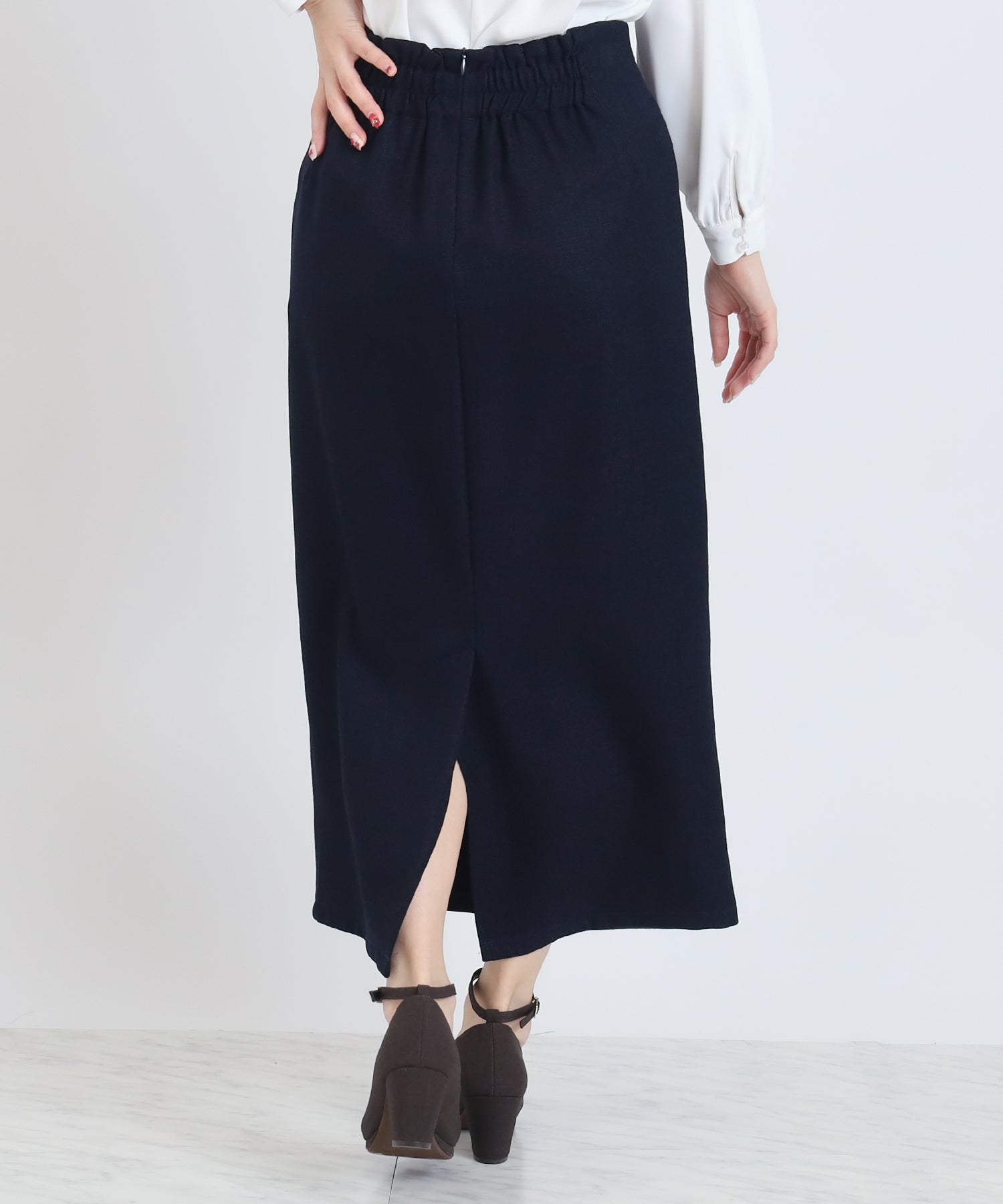 ネイビー　model：160　着用サイズ：M