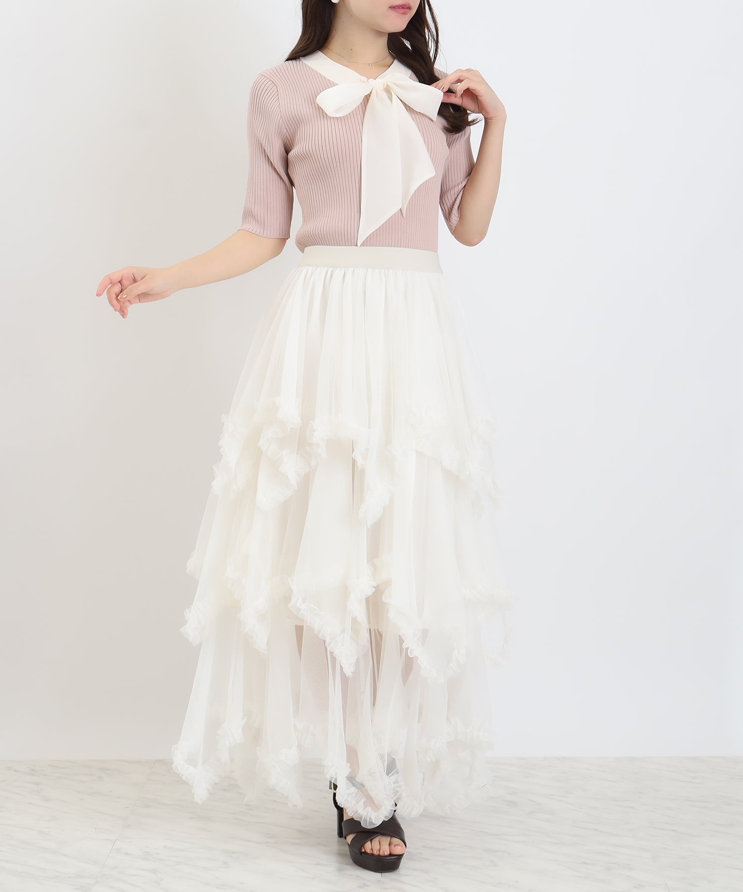 ピンクベージュ　model：156　着用サイズ：M