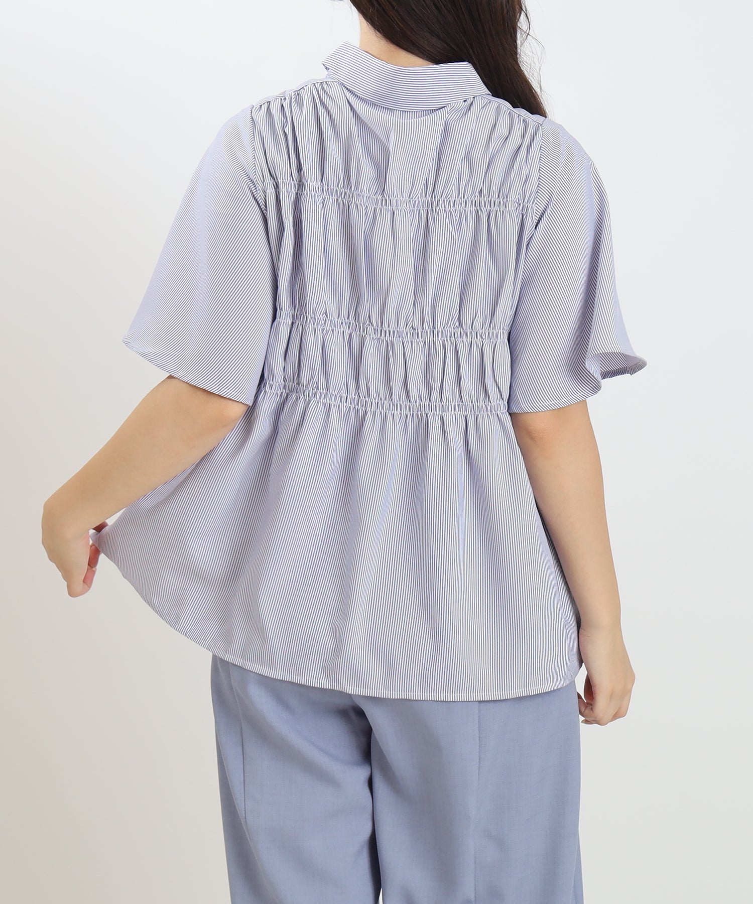 ブルー　model：160　着用サイズ：M