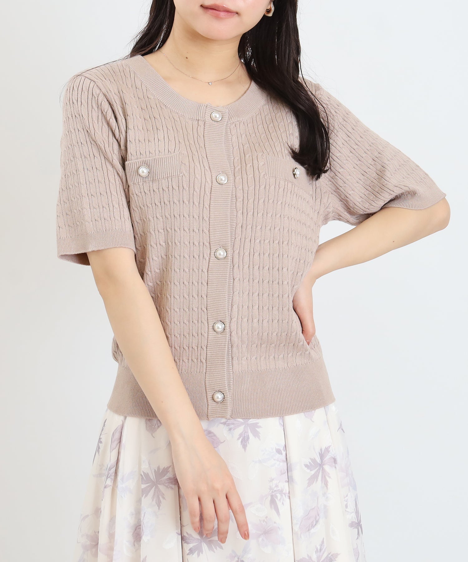 ベージュ　model:156cm  着用サイズ：M