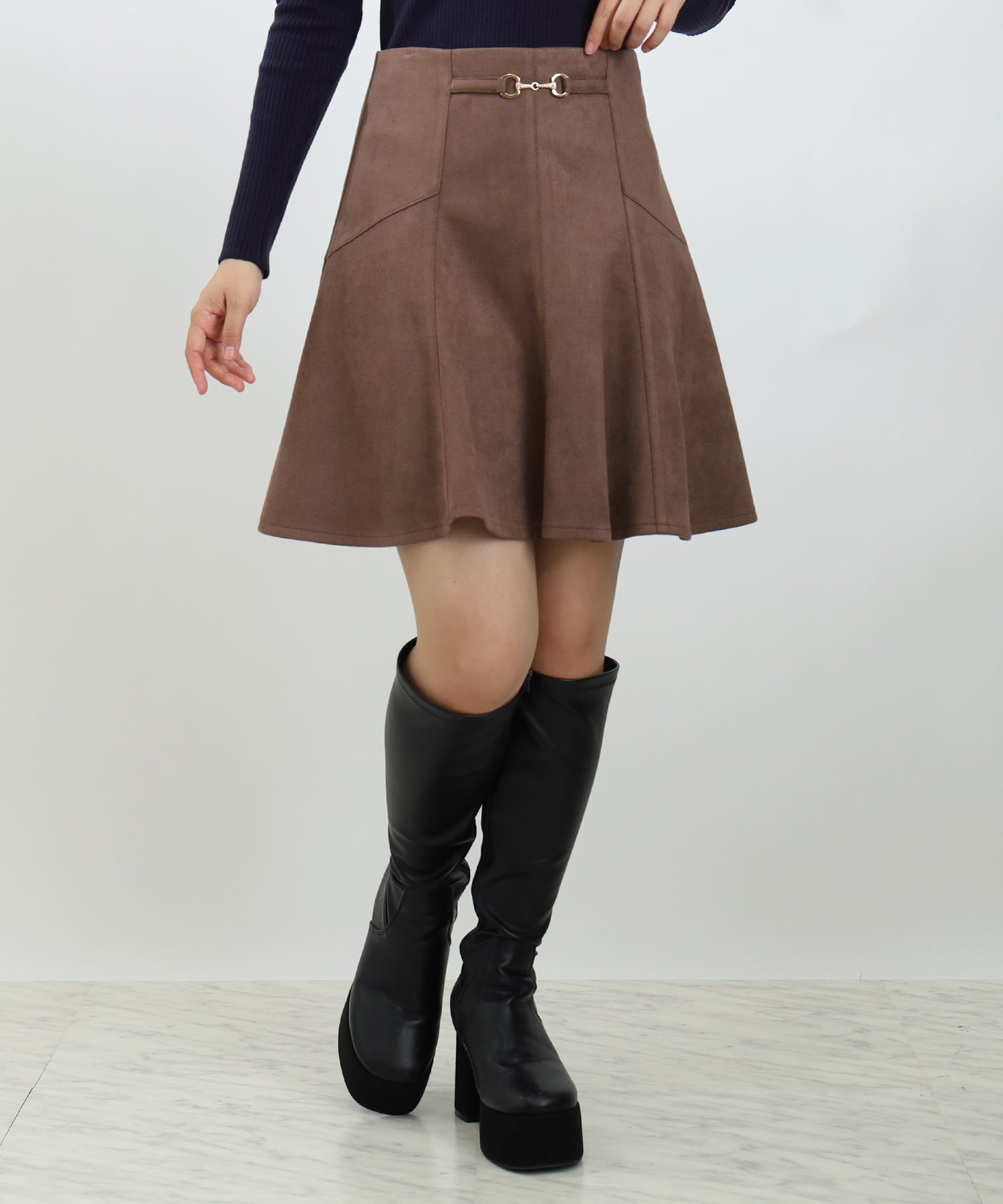 ブラウン　model：156　着用サイズ：M