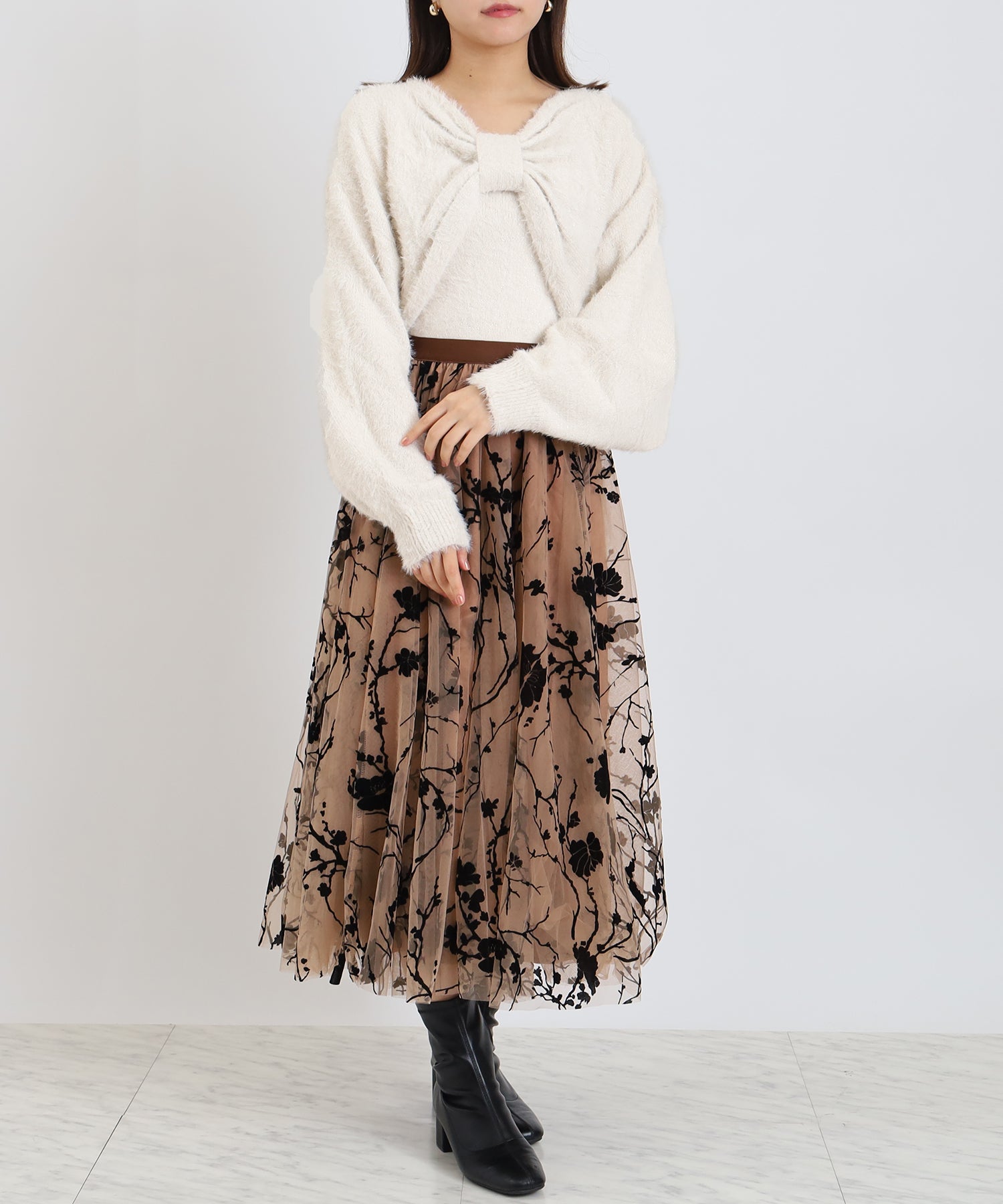 ホワイト　model:156cm  着用サイズ：M