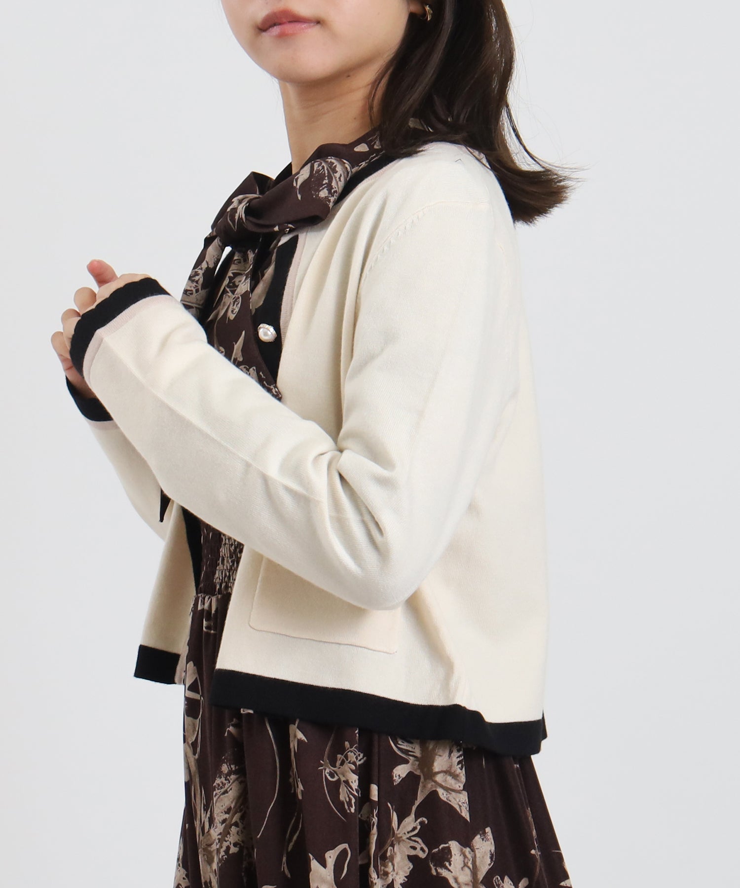 アイボリー　model：156　着用サイズ：M