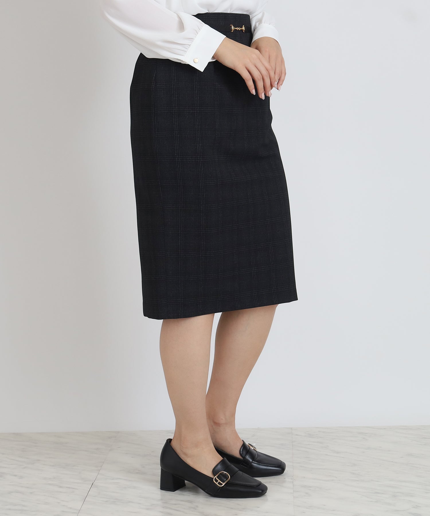 チャコール　model：160　着用サイズ：M