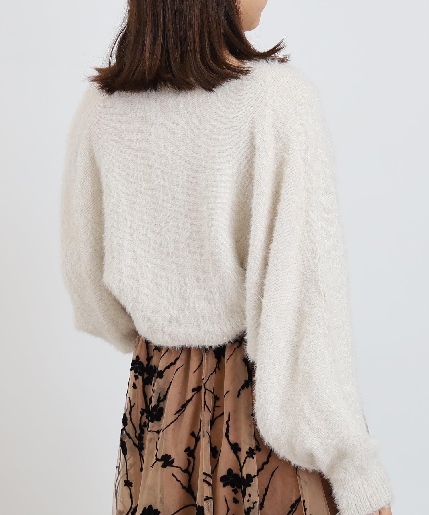 ホワイト　model:156cm  着用サイズ：M