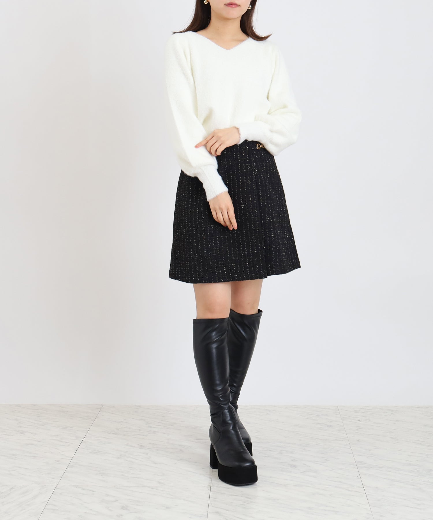 ホワイト　model：156　着用サイズ：M