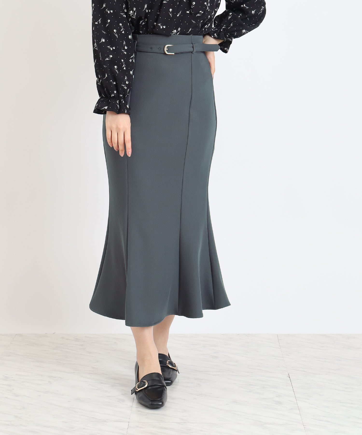 チャコール　model:156　着用サイズ：M