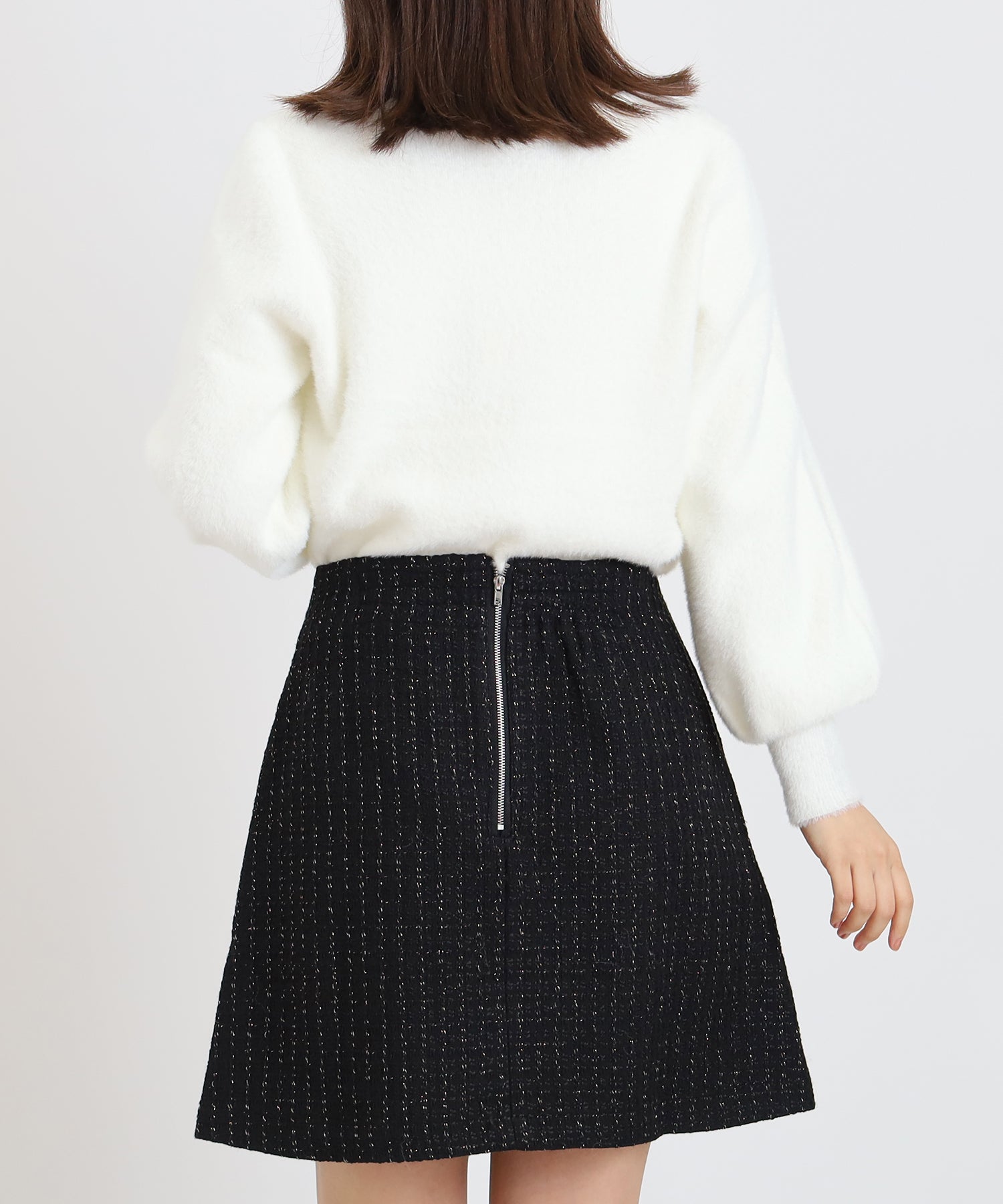 ホワイト　model：156　着用サイズ：M