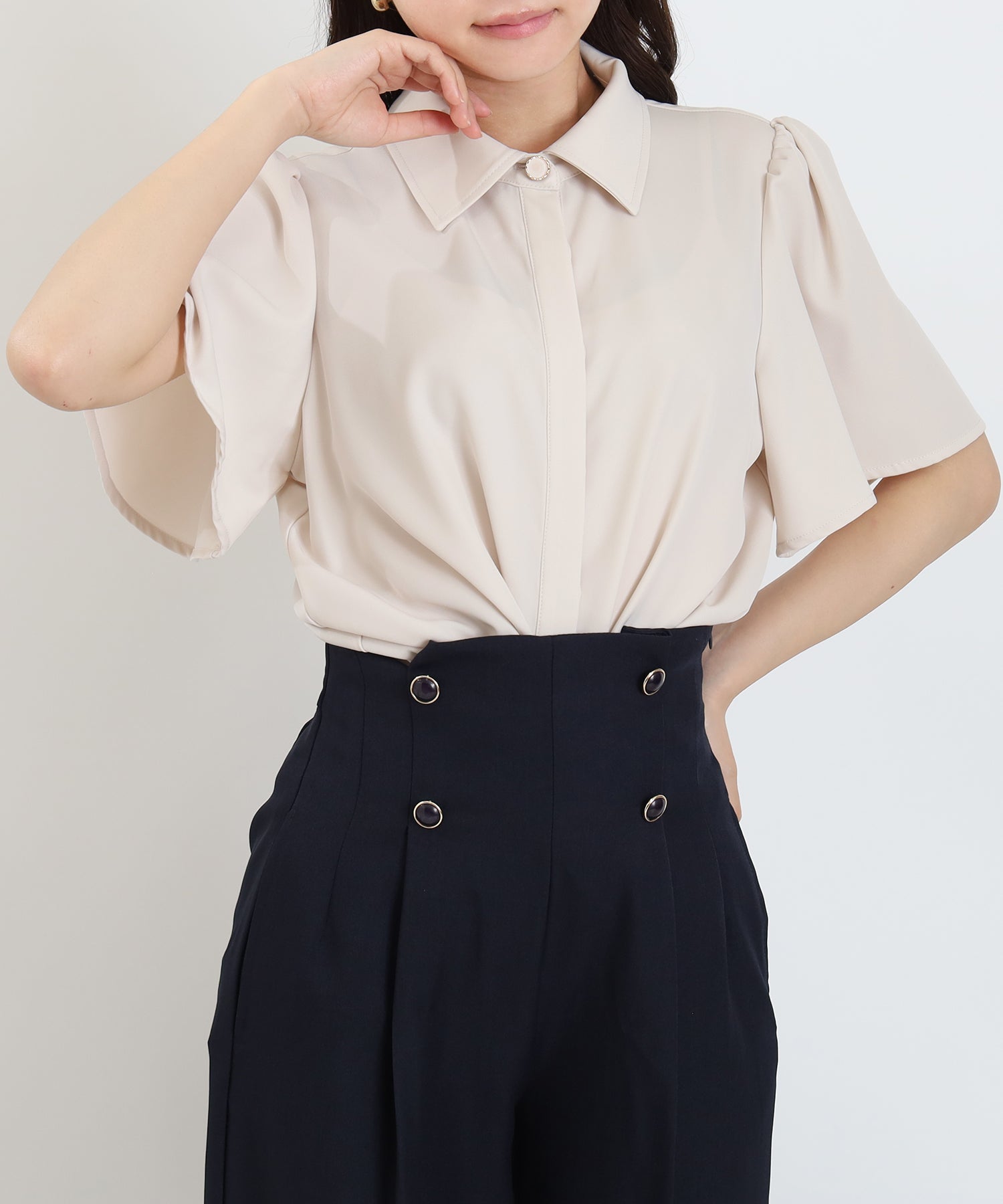 ピンクベージュ　model:156cm  着用サイズ：M