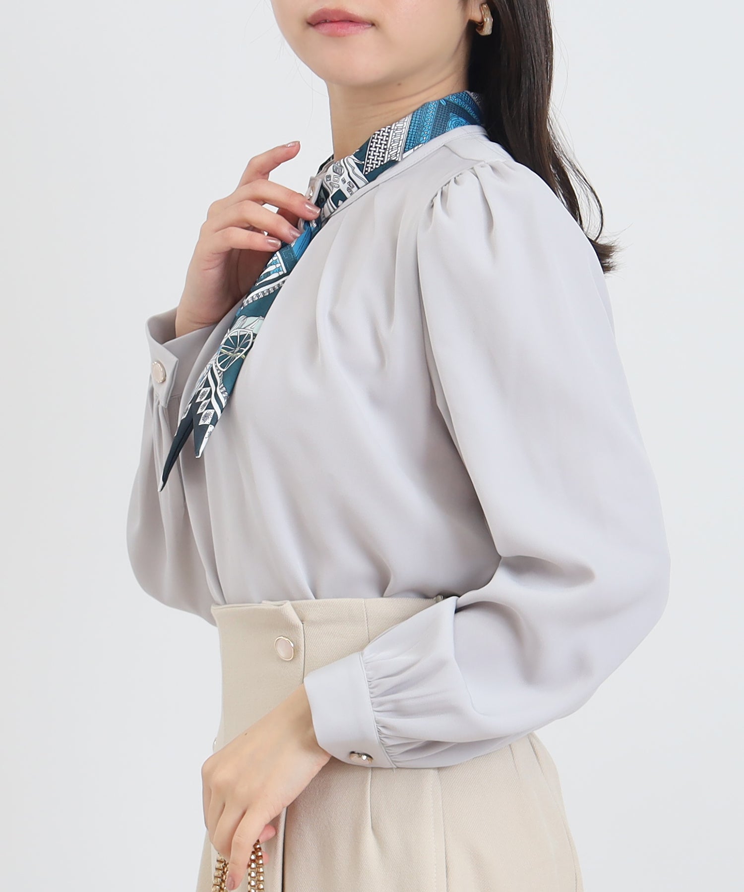 ライトグレー　model：156　着用サイズ：S