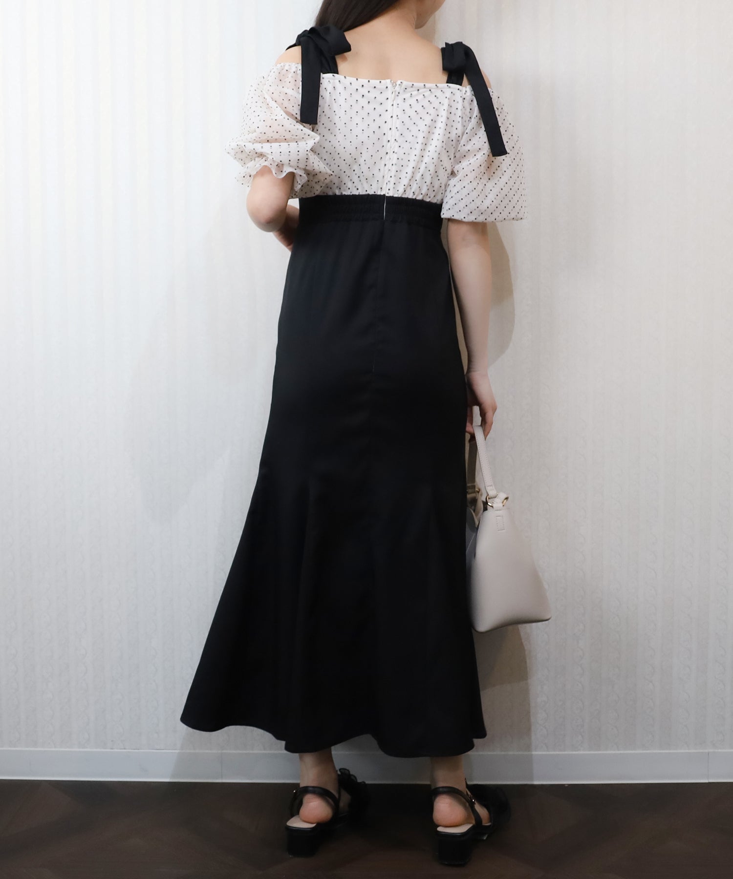 ベージュ×ブラック　model：156　着用サイズ：M