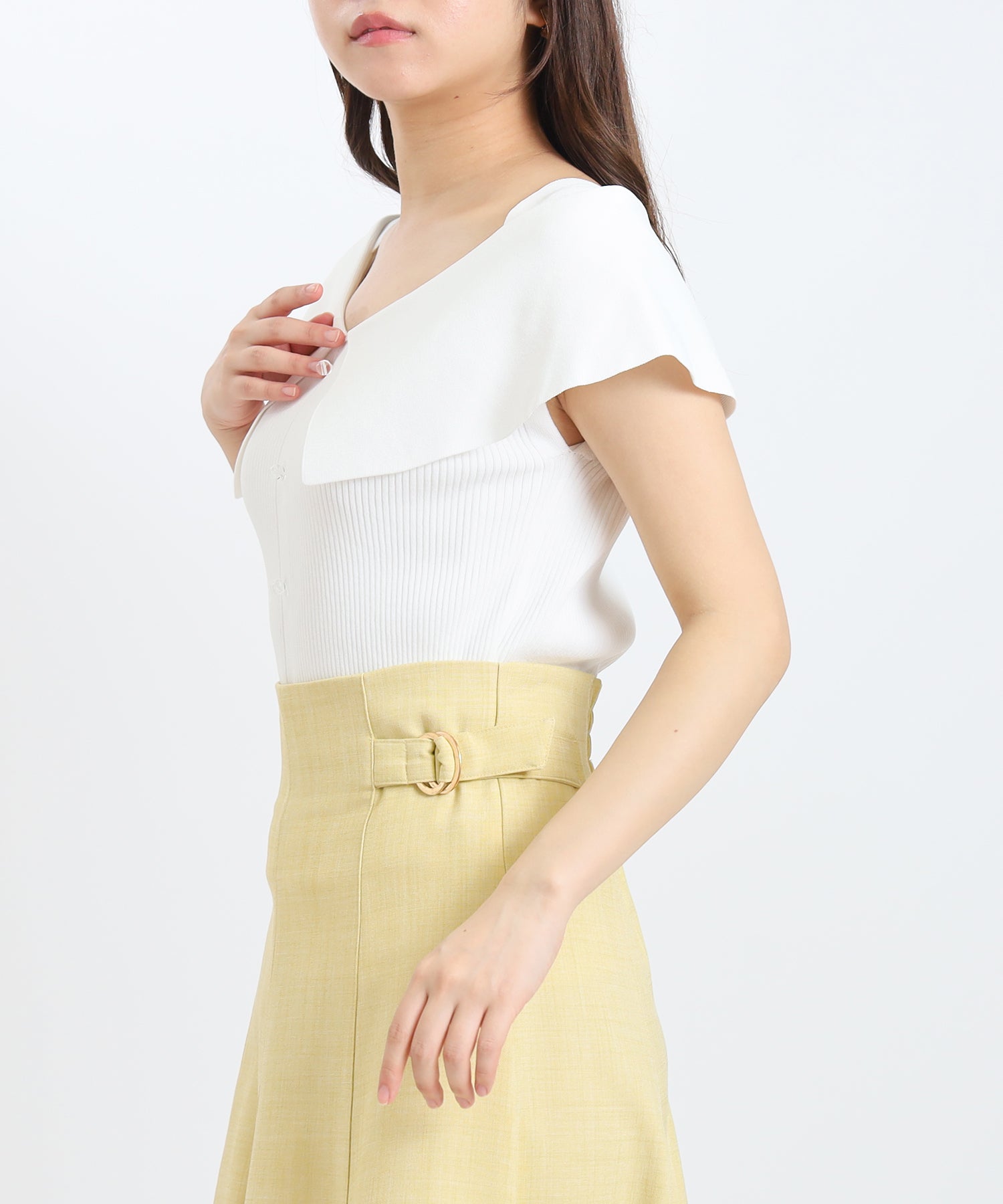ホワイト　model:156cm　着用サイズ：M