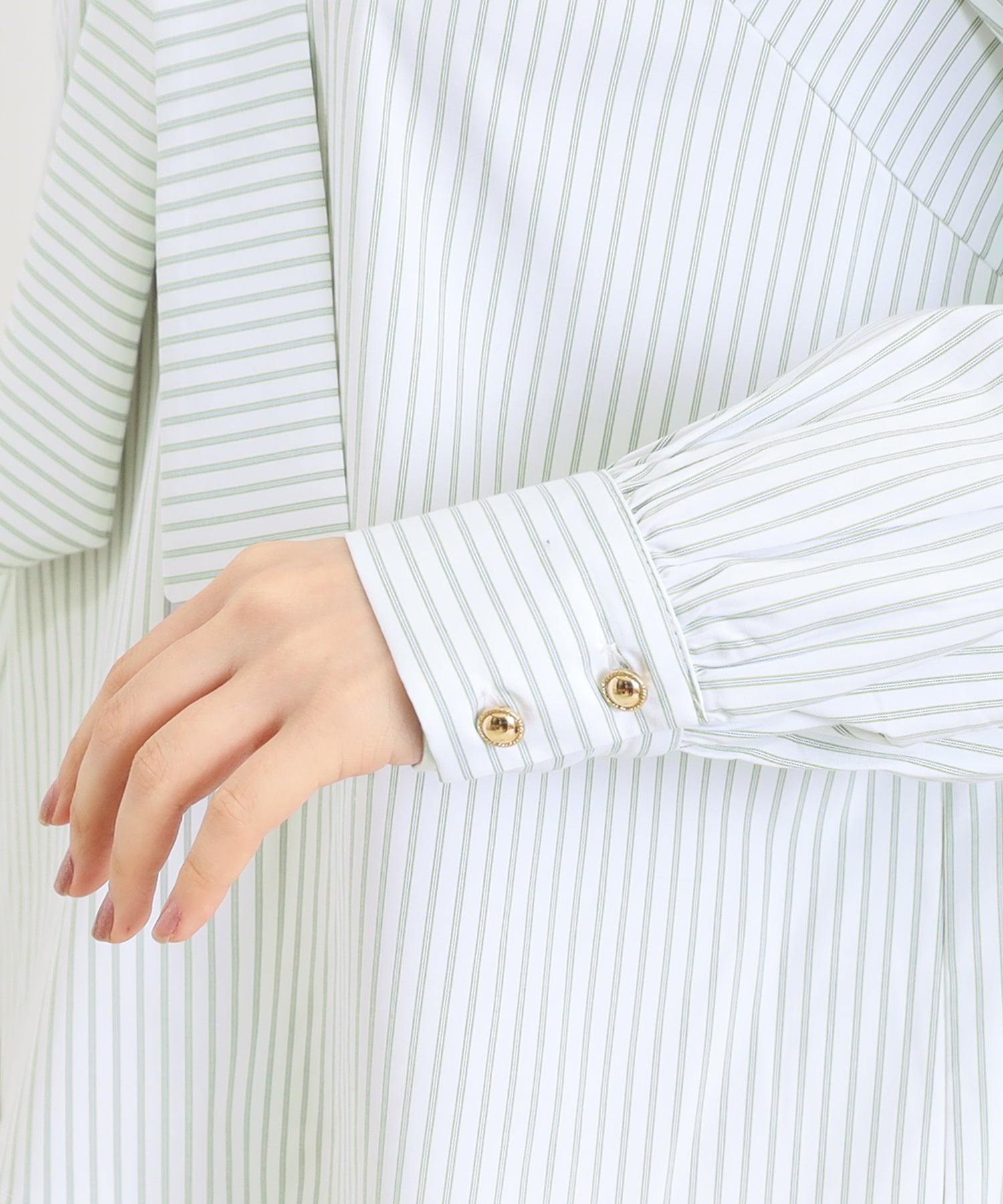 ストライプ金具ボウタイブラウス