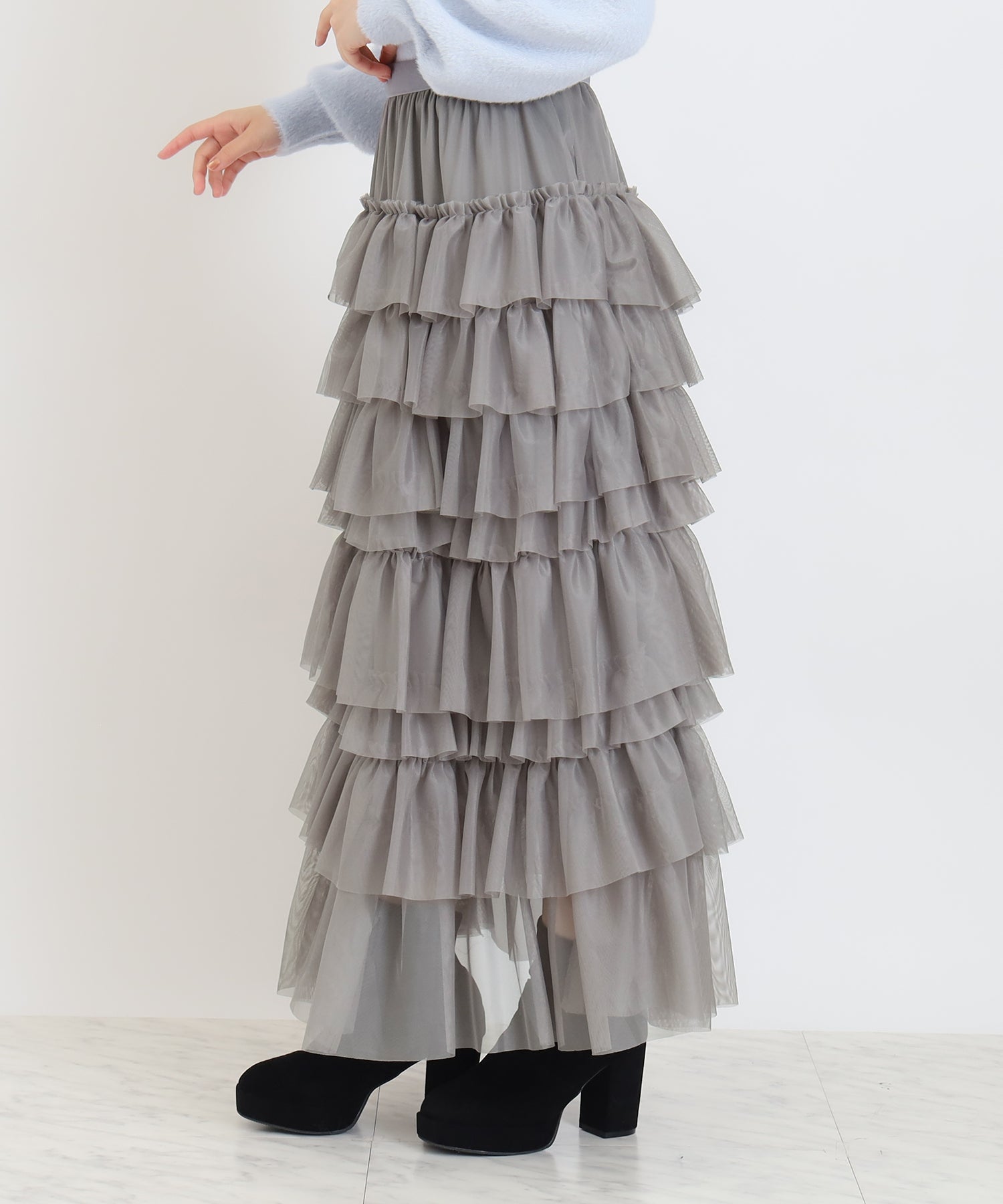 ライトグレー　model：156　着用サイズ：M