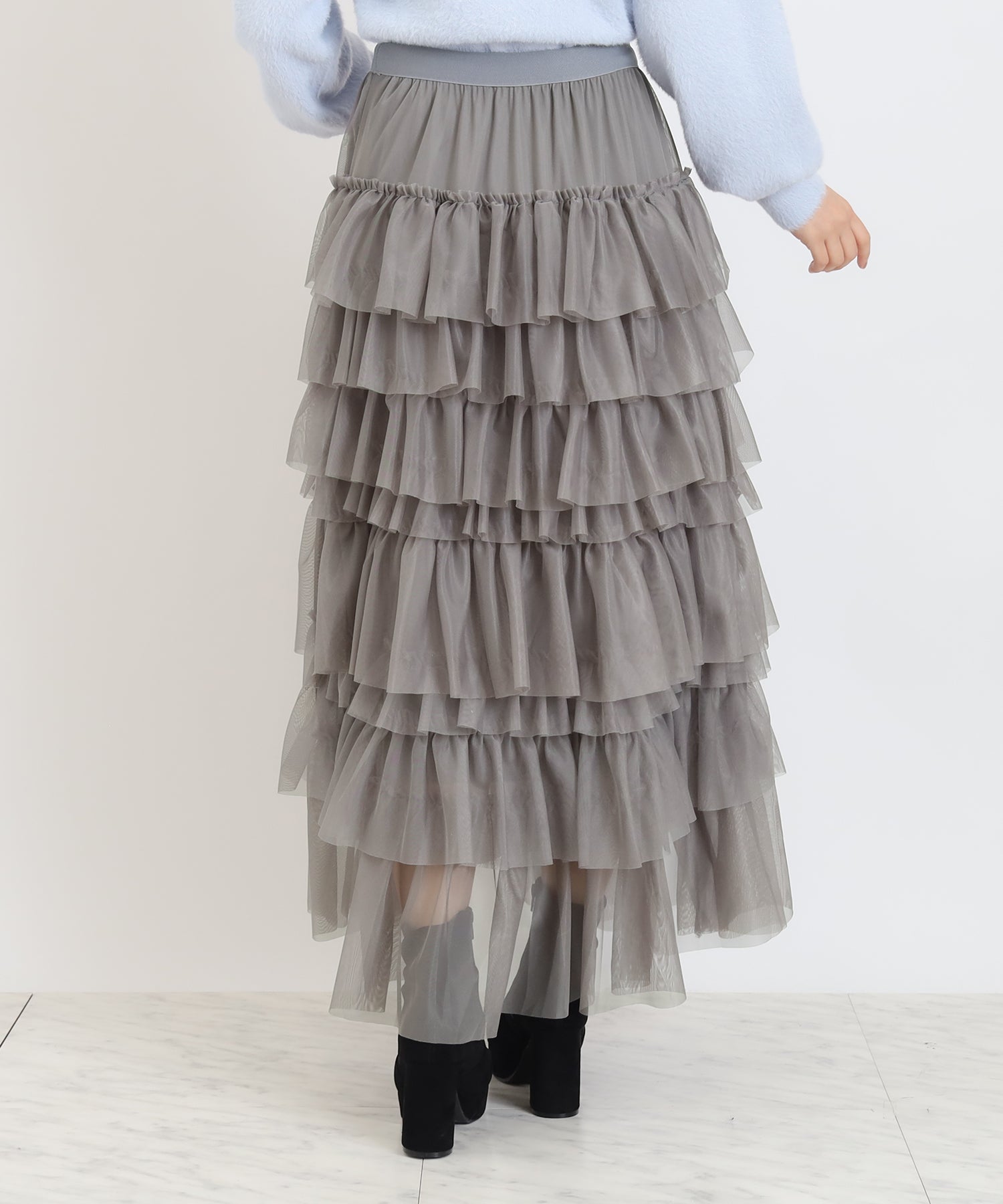 ライトグレー　model：156　着用サイズ：M