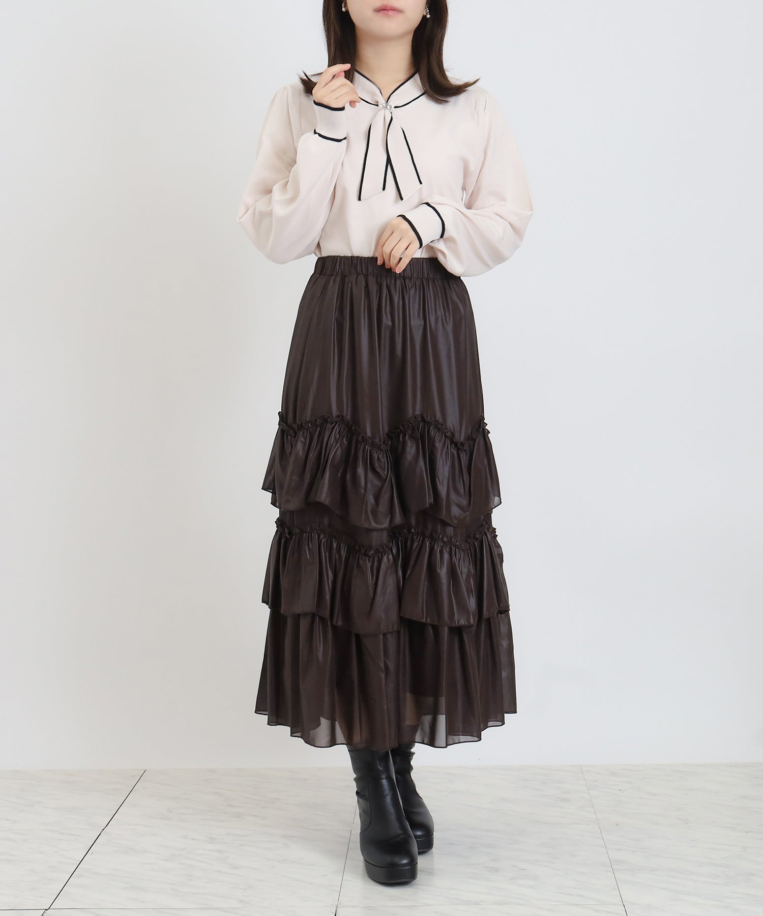 ブラウン　model：156　着用サイズ：M