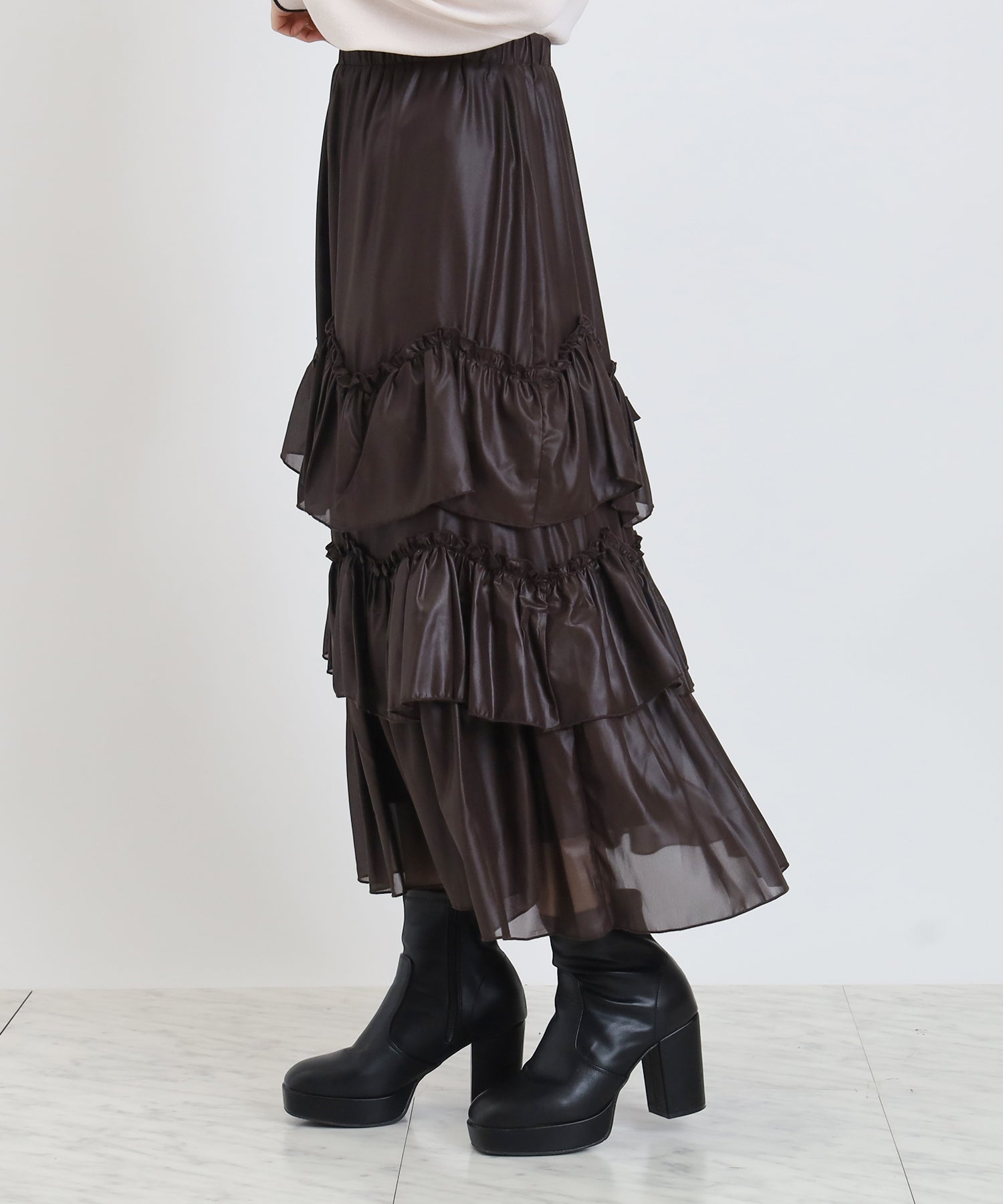 ブラウン　model：156　着用サイズ：M