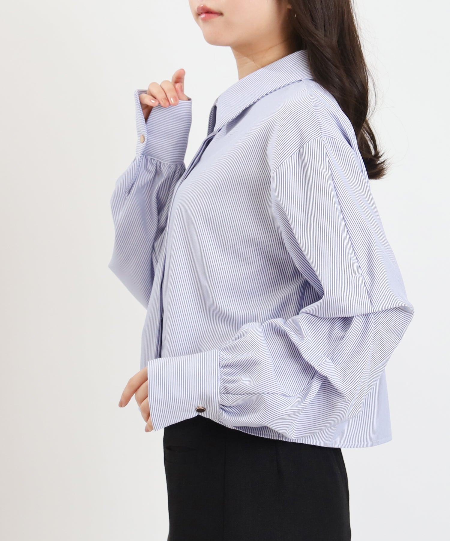 ホワイト×ブルー　model:160cm  着用サイズ：M