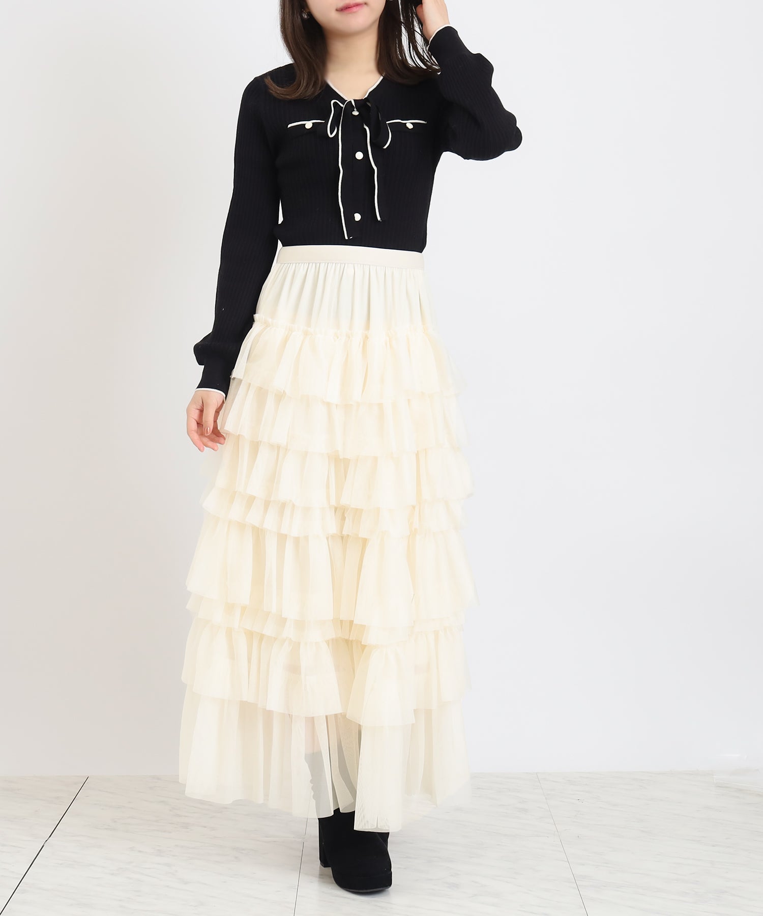 アイボリー　model：156　着用サイズ：M