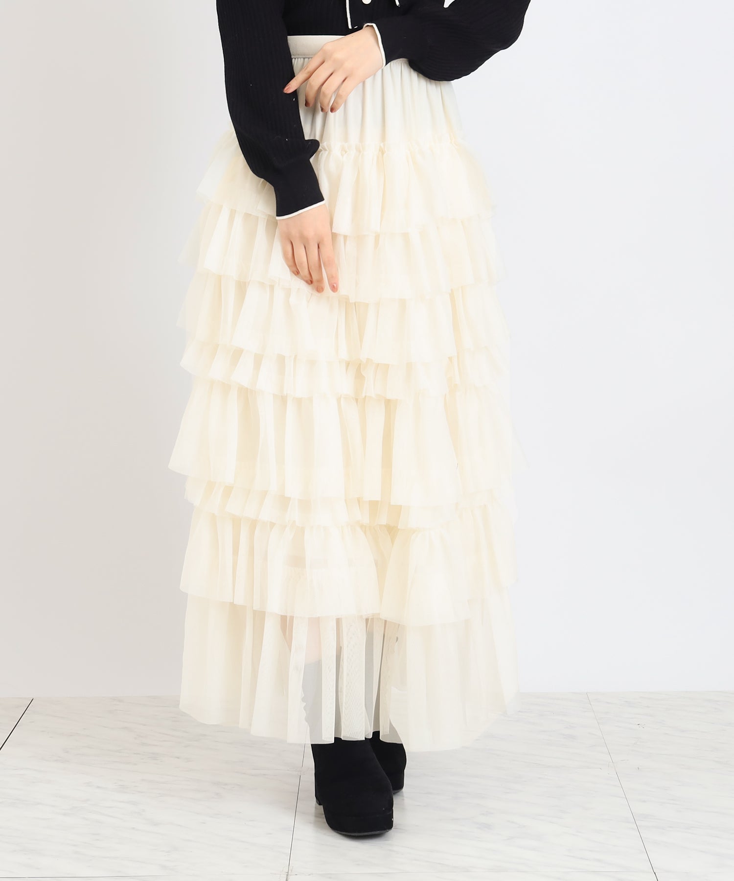 アイボリー　model：156　着用サイズ：M