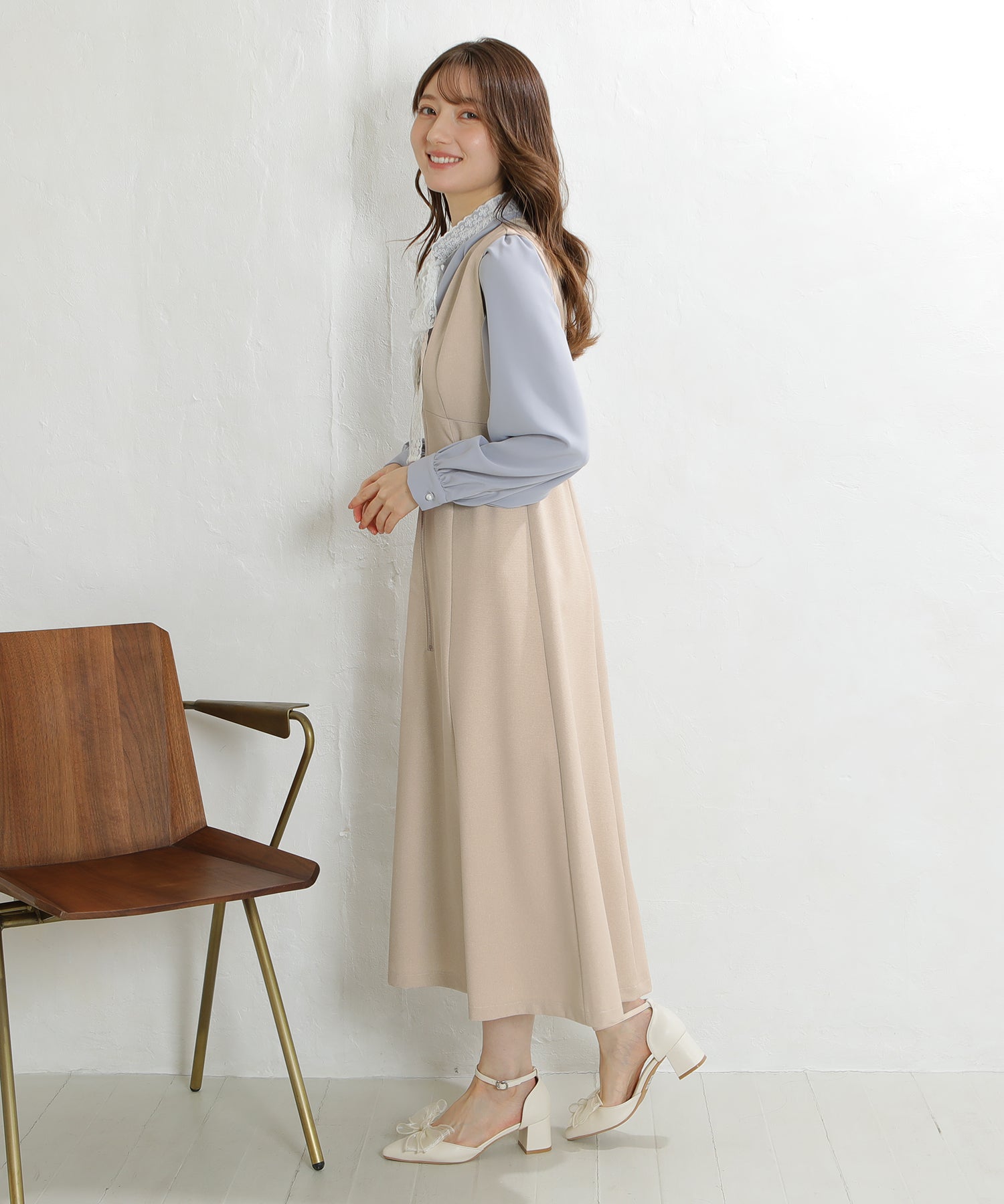 ベージュ　model:163cm  着用サイズ：M