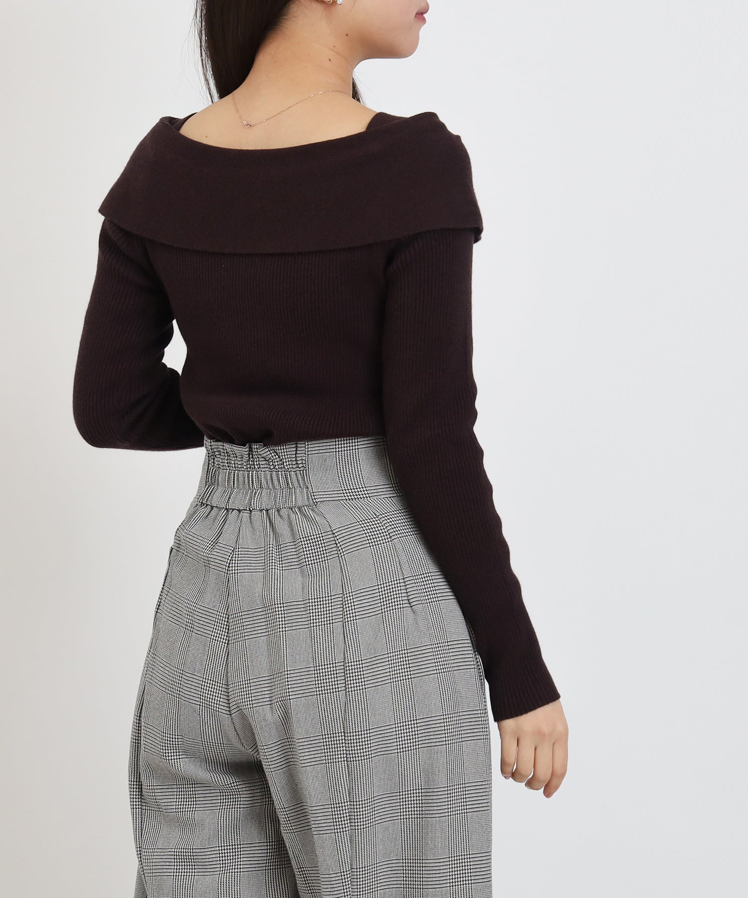 ブラウン　model：156　着用サイズ：M