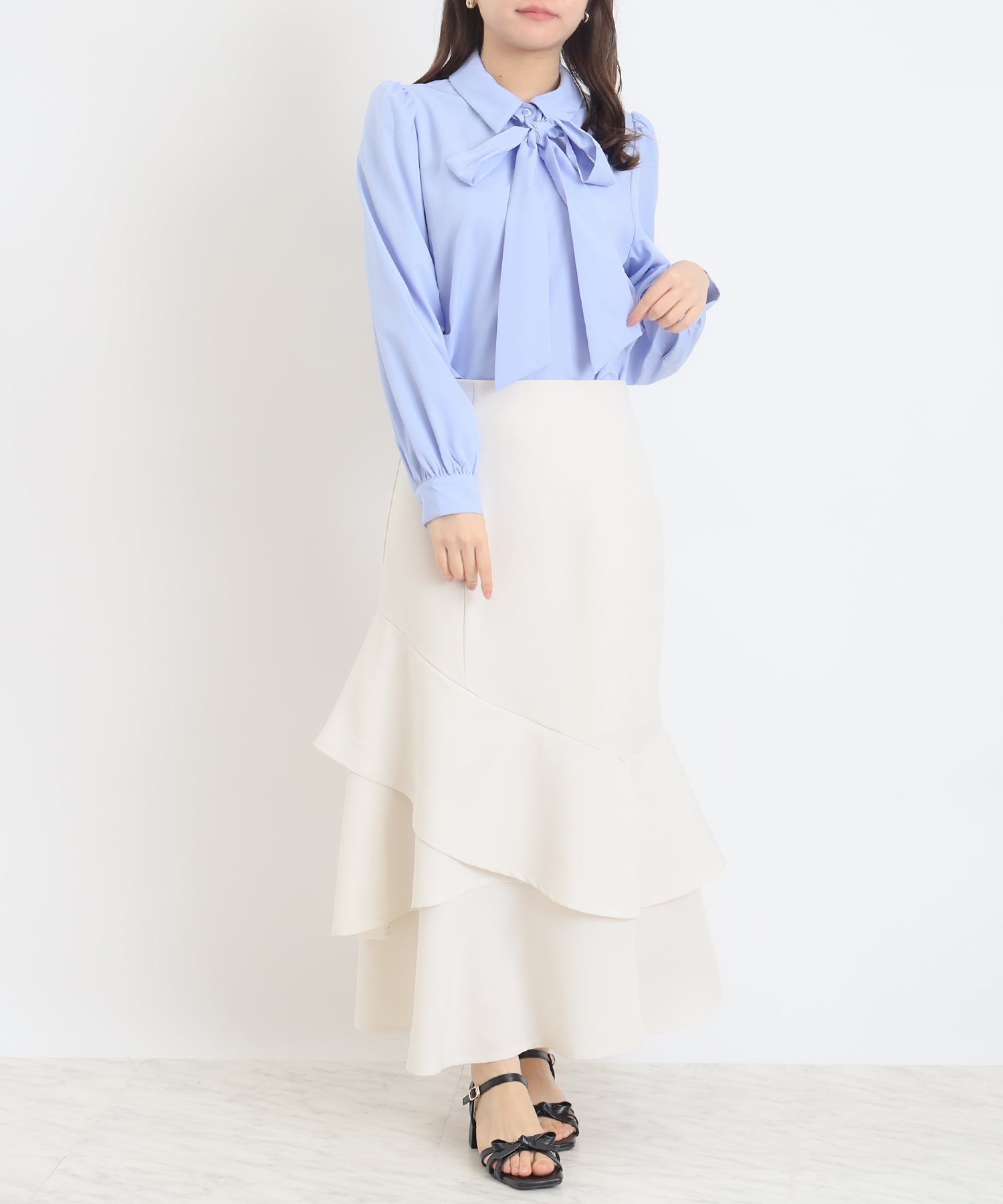 アイボリー　model：156　着用サイズ：S