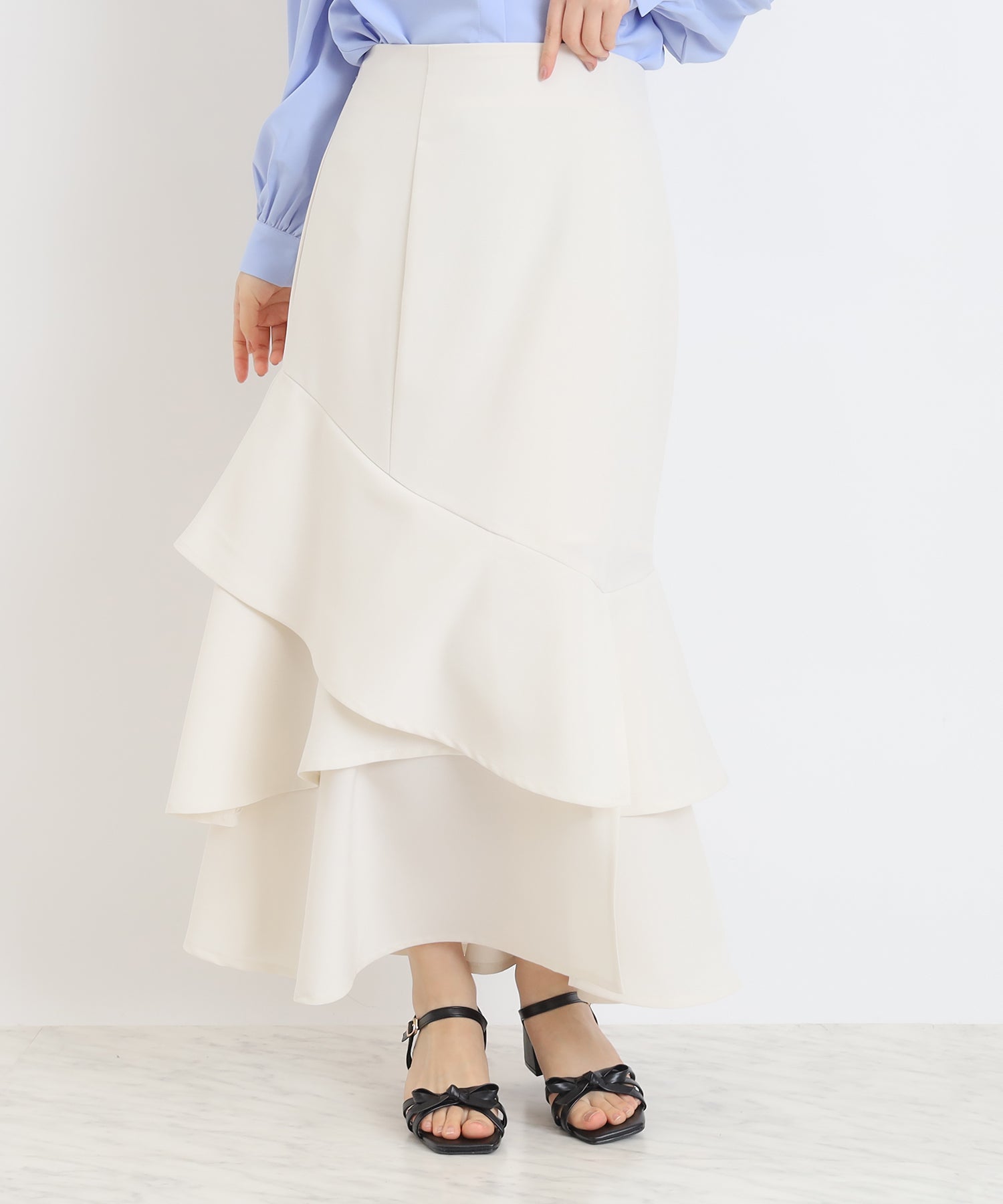 アイボリー　model：156　着用サイズ：S