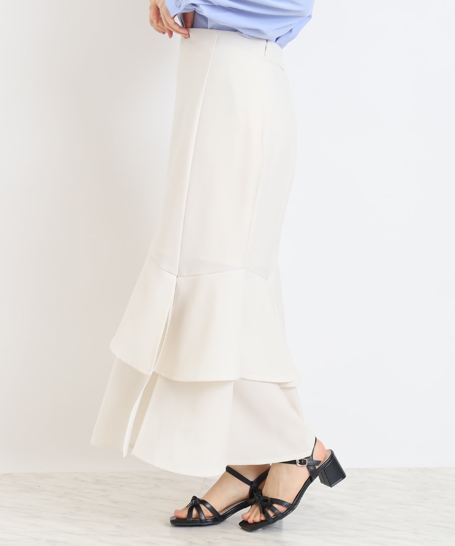 アイボリー　model：156　着用サイズ：S