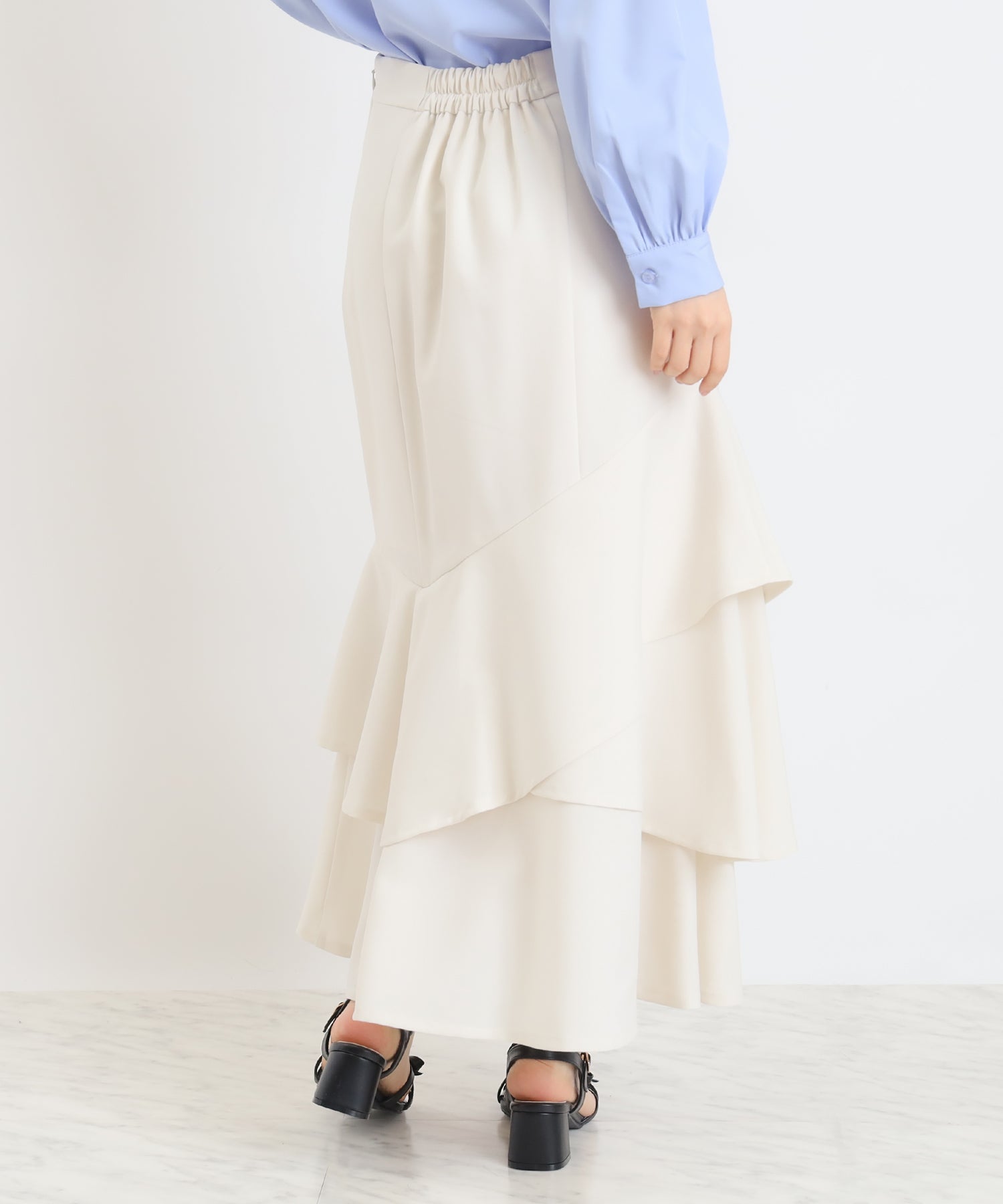 アイボリー　model：156　着用サイズ：S