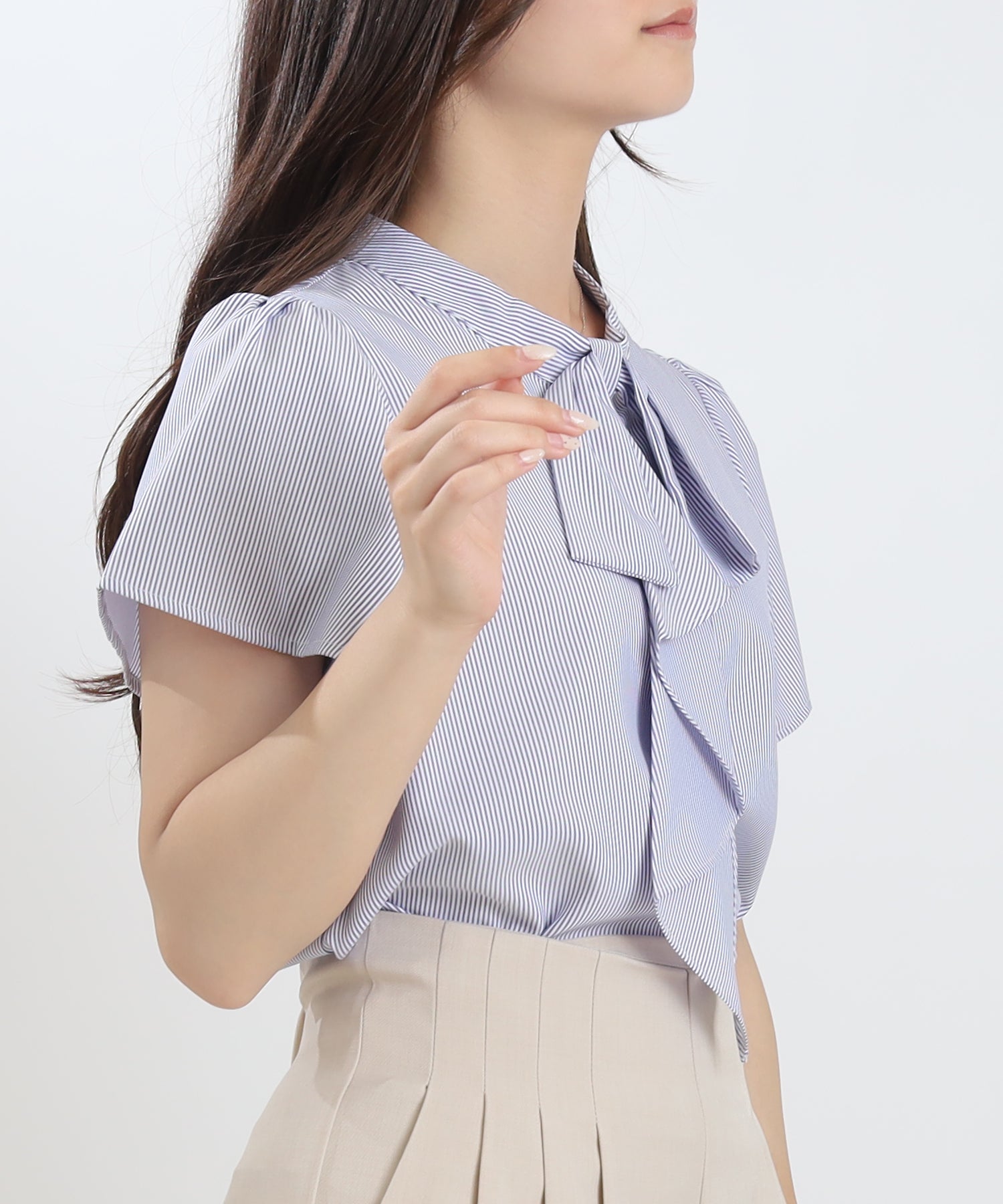 ホワイト×ブルー　ｍodel：160　着用サイズ：M