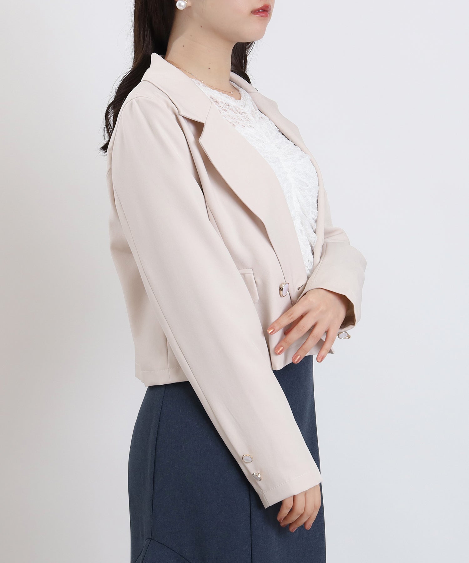 ピンクベージュ　model：156　着用サイズ：M