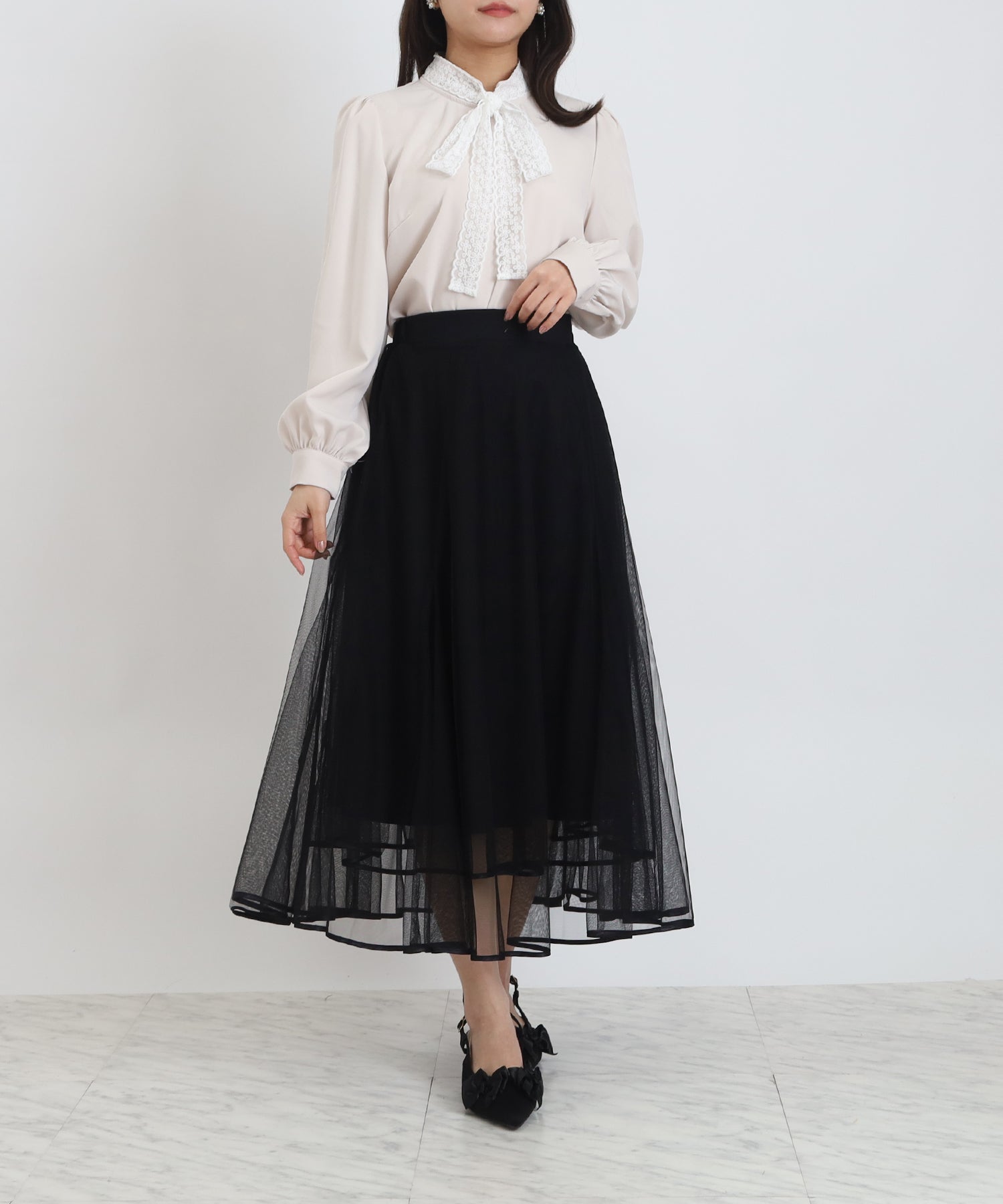 ピンクベージュ　MODEL:156　着用サイズ：M