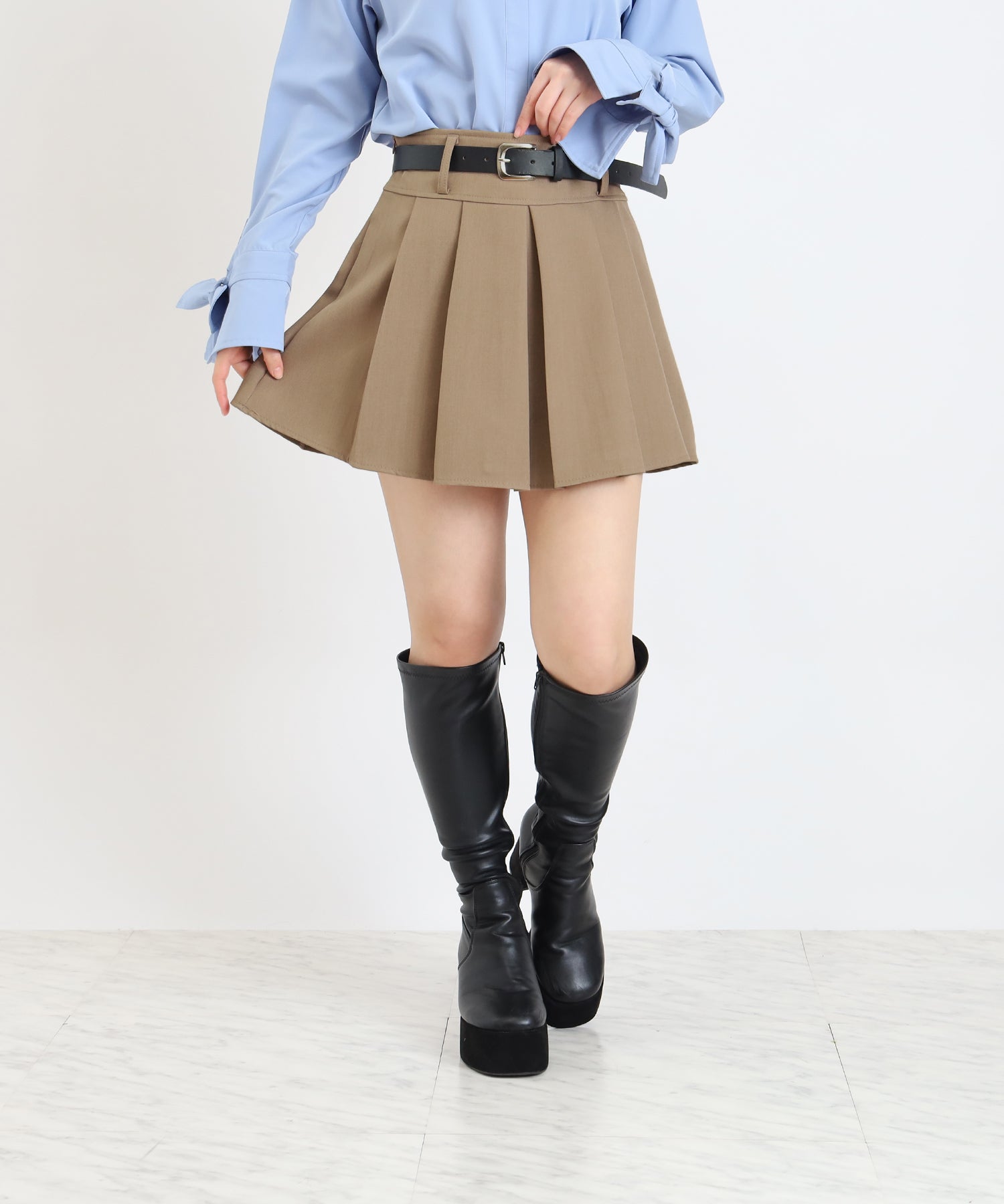 ベルト付きタックプリーツスカパン
