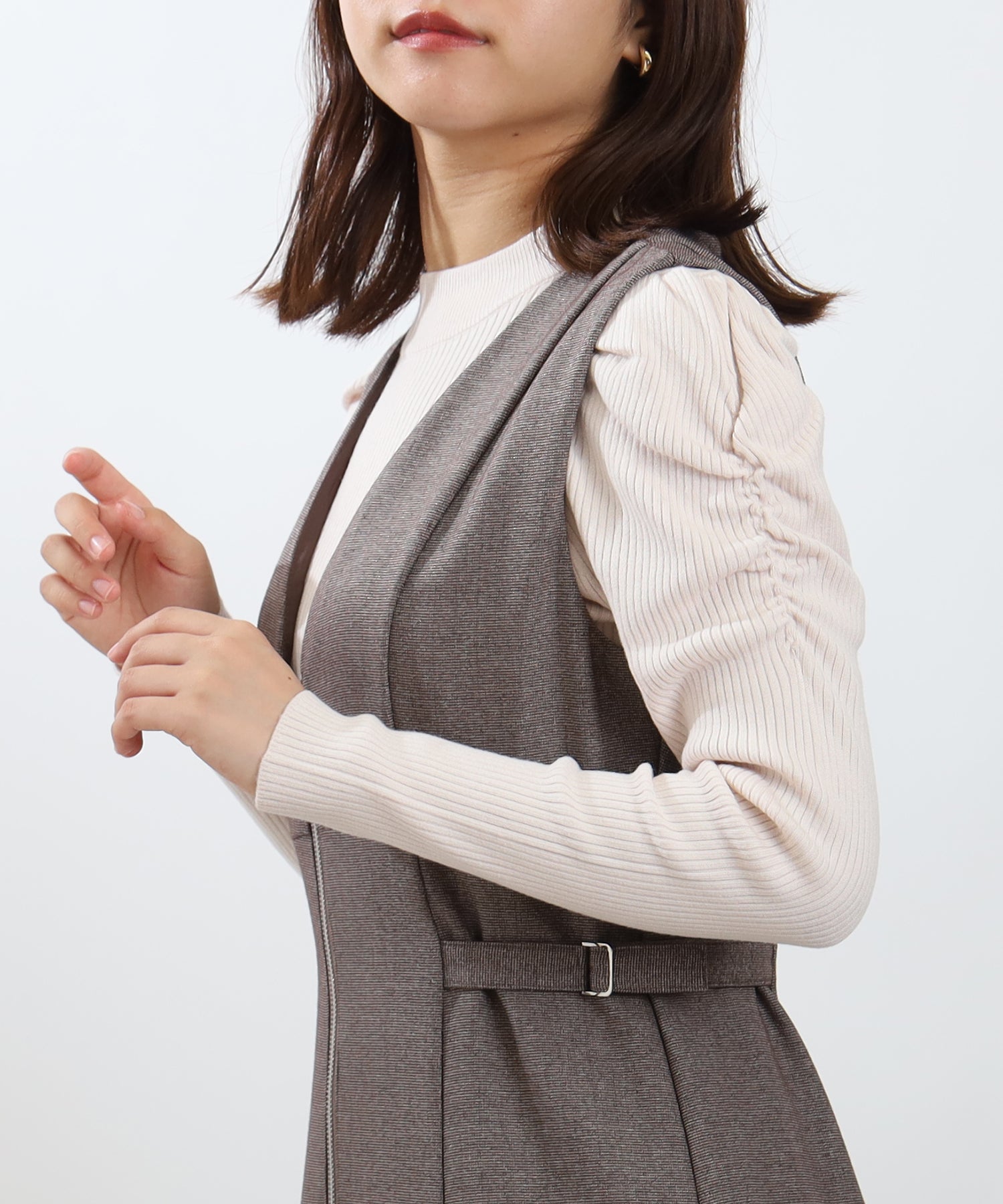 ブラウン　model：156　着用サイズ：Ｍ