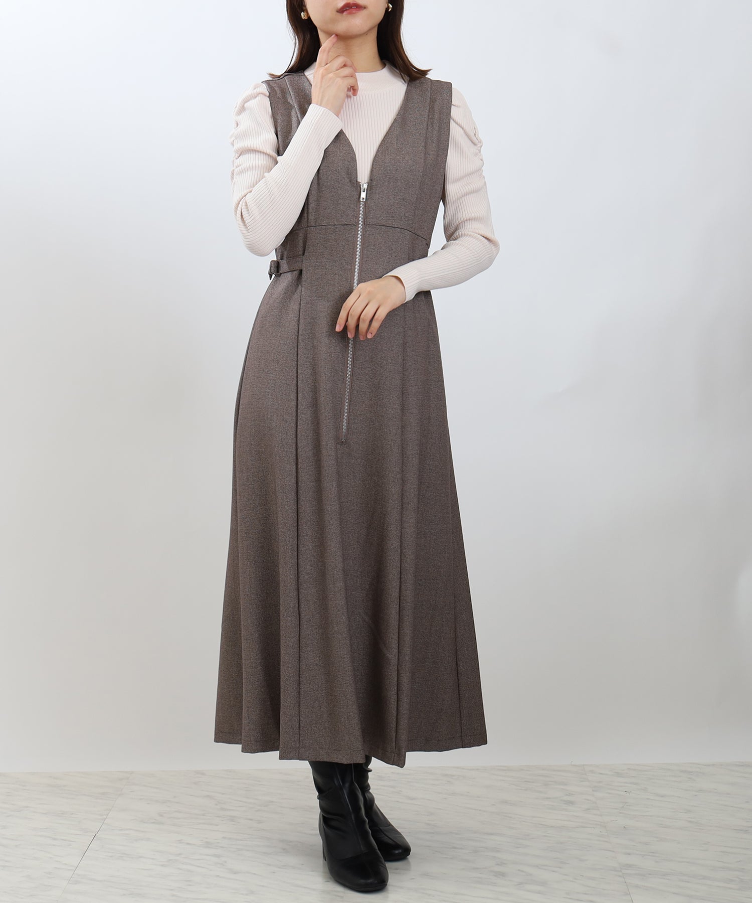ブラウン　model：156　着用サイズ：Ｍ