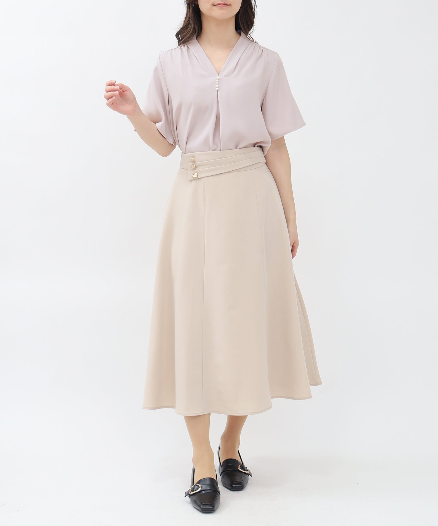 ピンクベージュ　model：160　着用サイズ：M