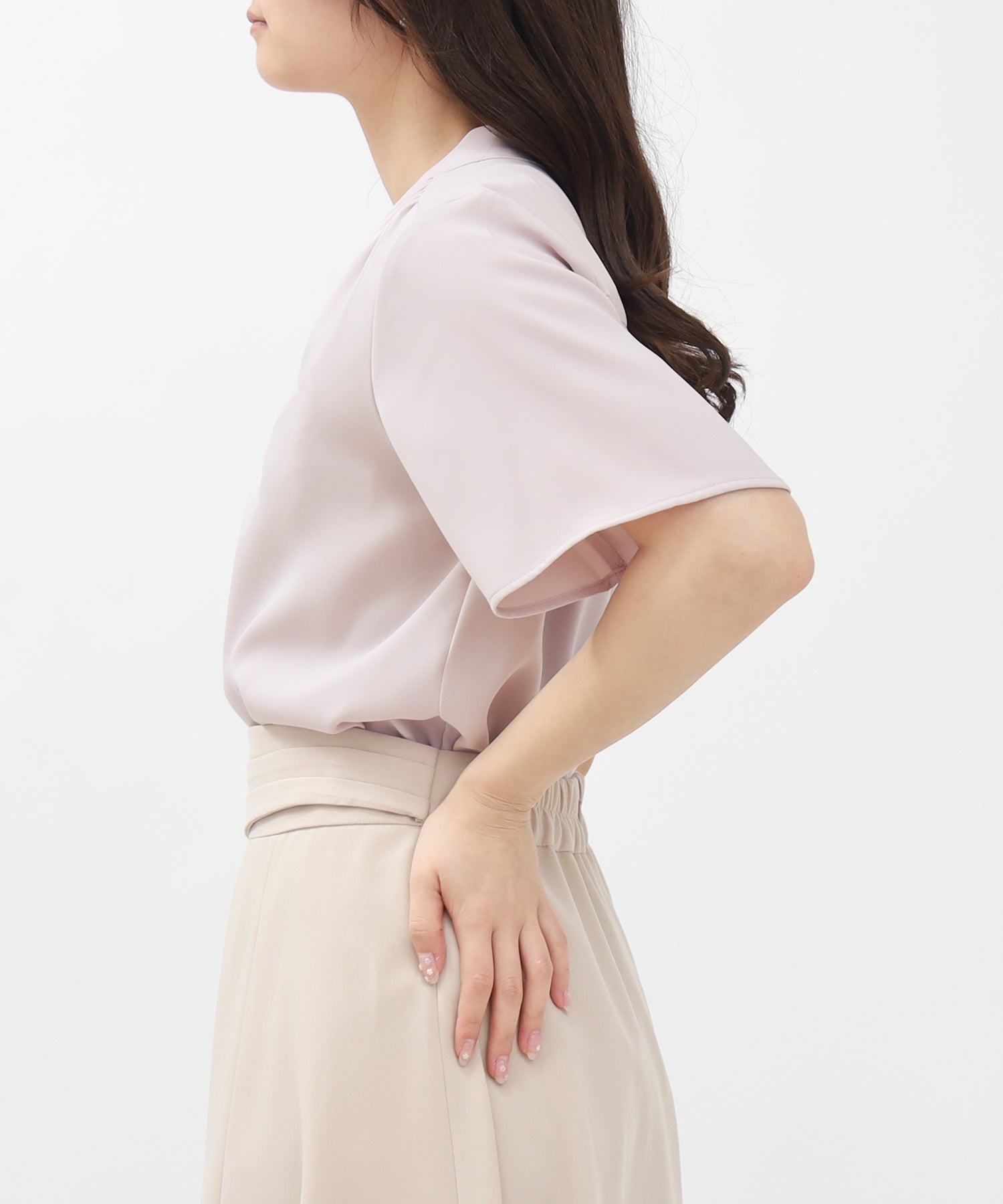 ピンクベージュ　model：160　着用サイズ：M