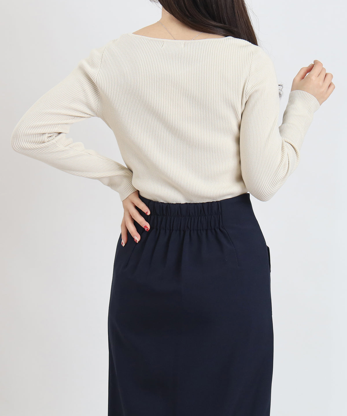 ベージュ　model:160 　着用サイズ：M