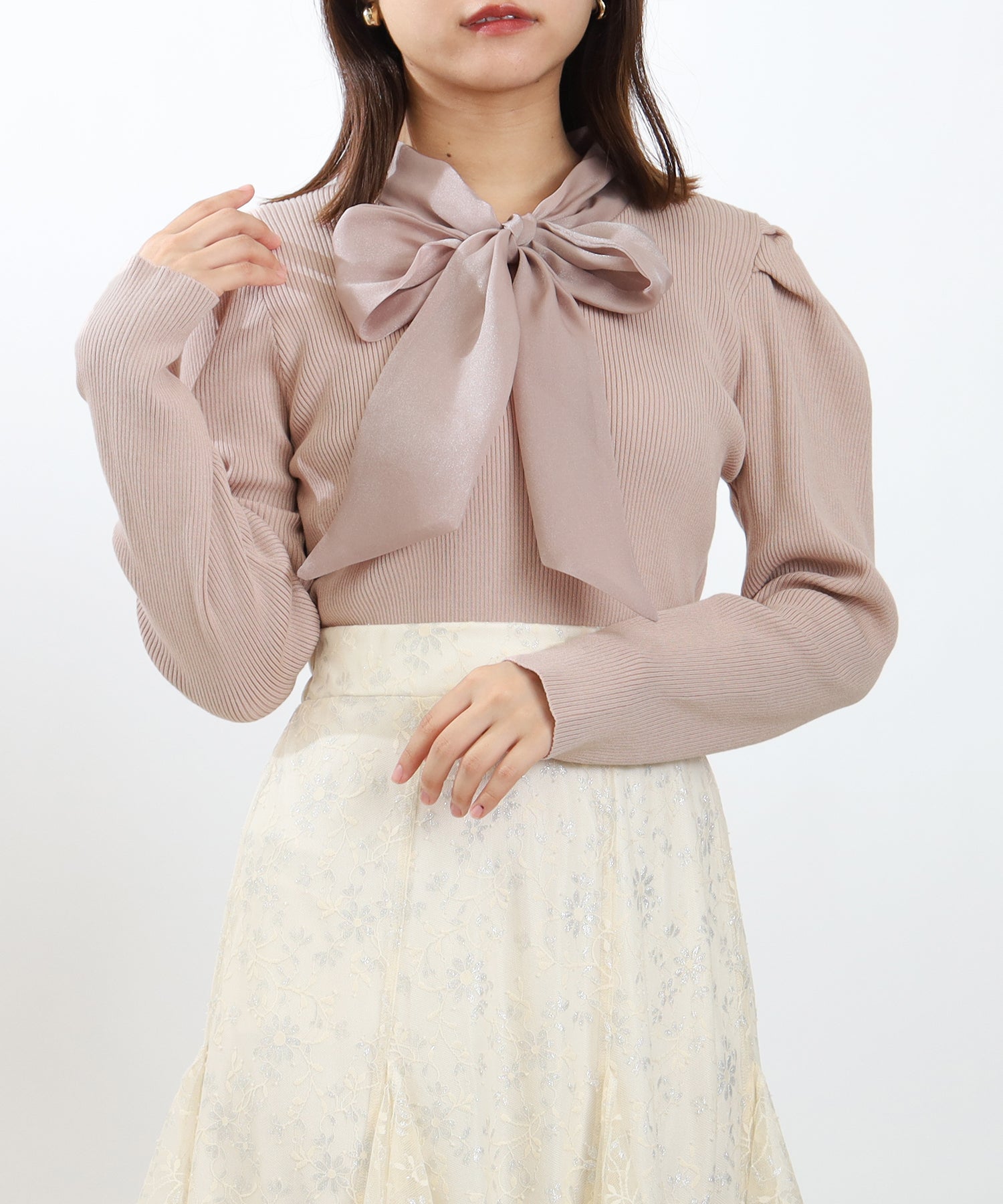 ピンクベージュ　model：156　着用サイズ：M